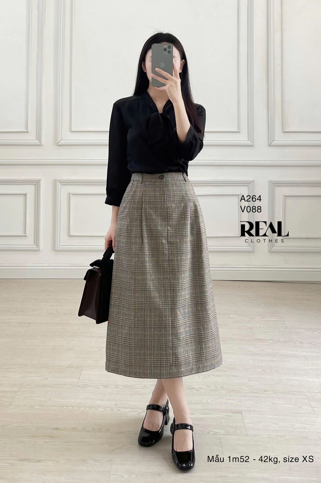 Váy 2 xếp caro kim tuyến SALE