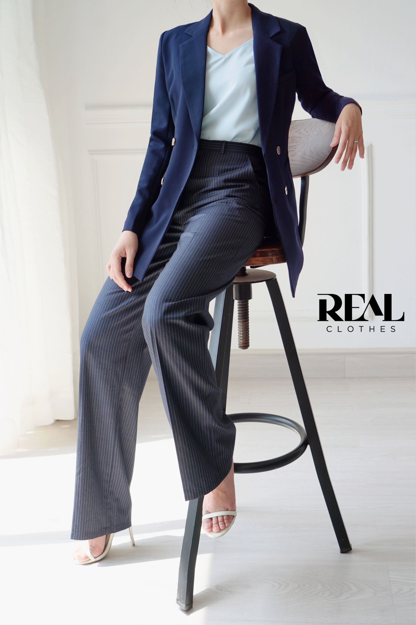 Blazer Paris xanh đen SALE