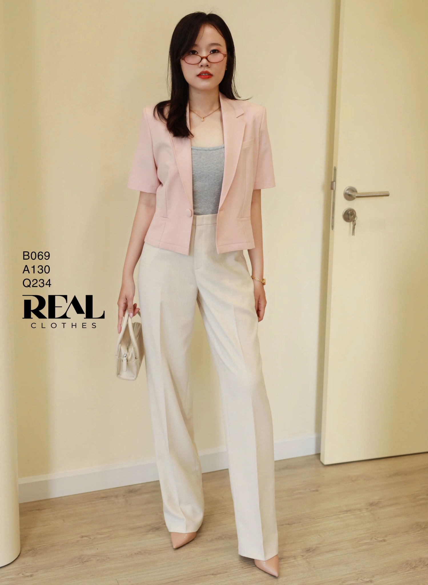 Blazer tay ngắn hồng nhạt