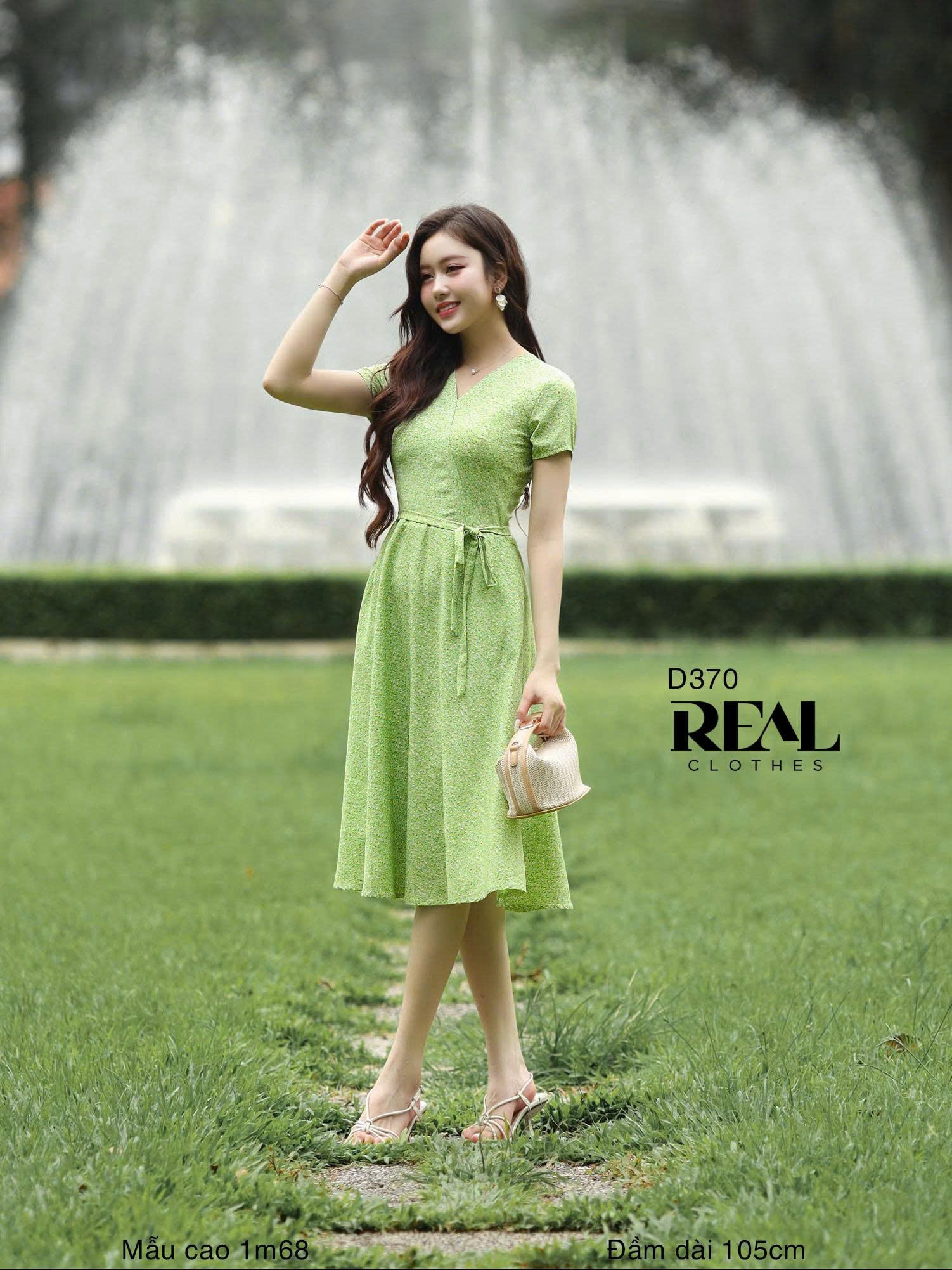 Đầm cổ tim hoa xanh lá SALE