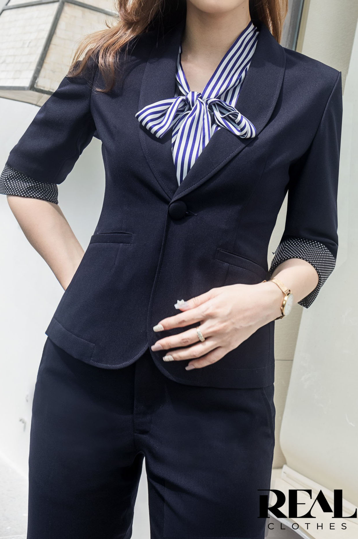 Blazer ngắn xanh đen - size XS