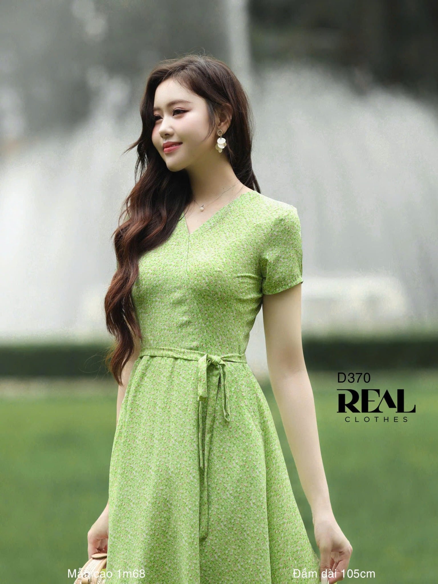 Đầm cổ tim hoa xanh lá SALE