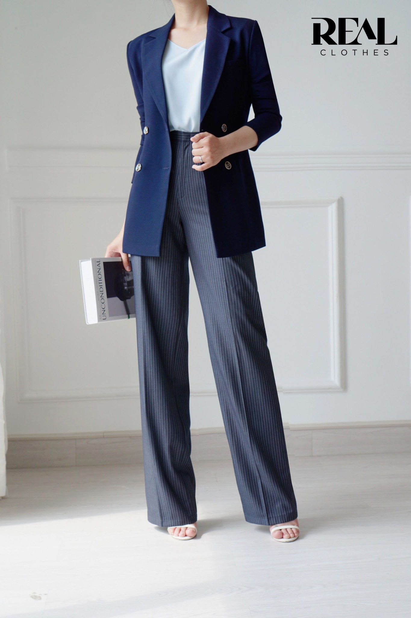 Blazer Paris xanh đen SALE