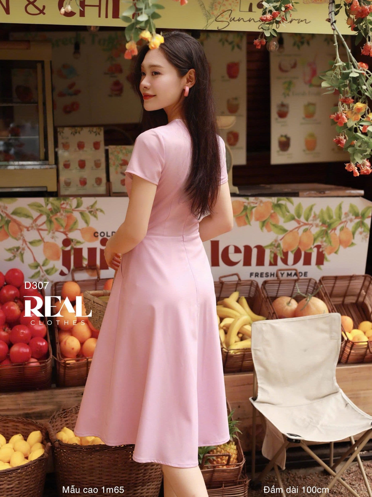 Đầm cổ tròn cách điệu hồng