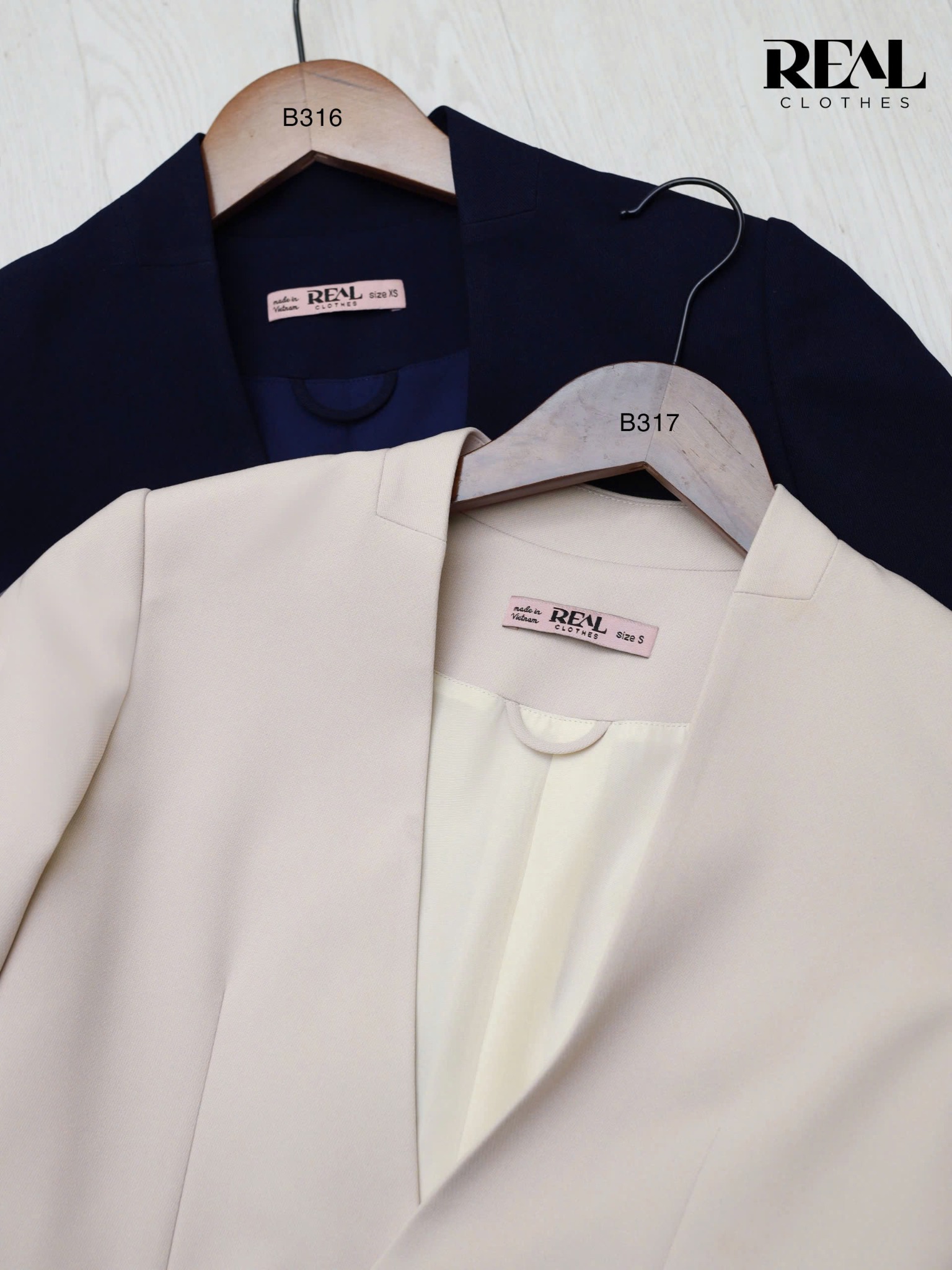 Blazer cổ tim nude SALE