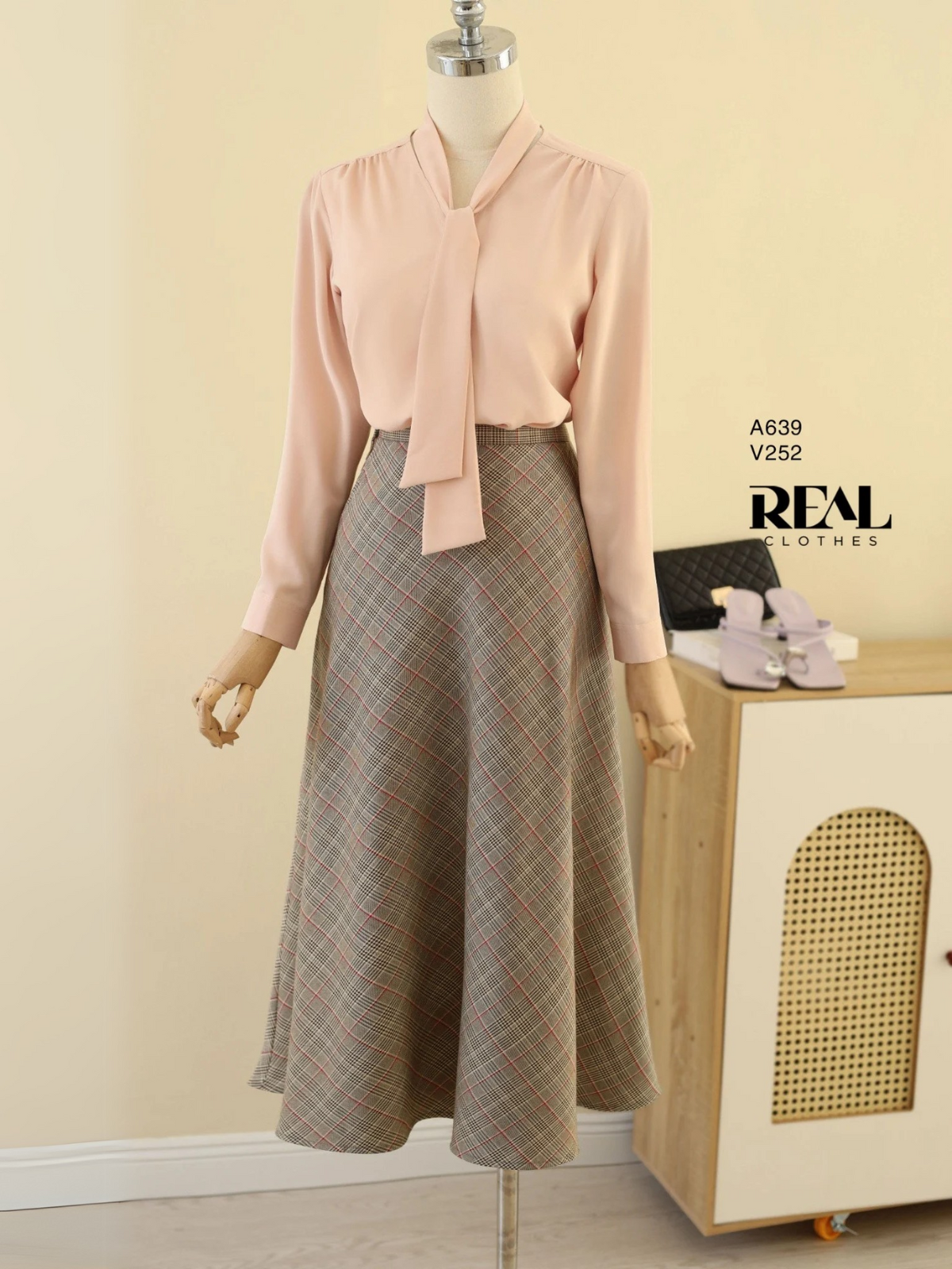  Áo cà vạt cam nude 