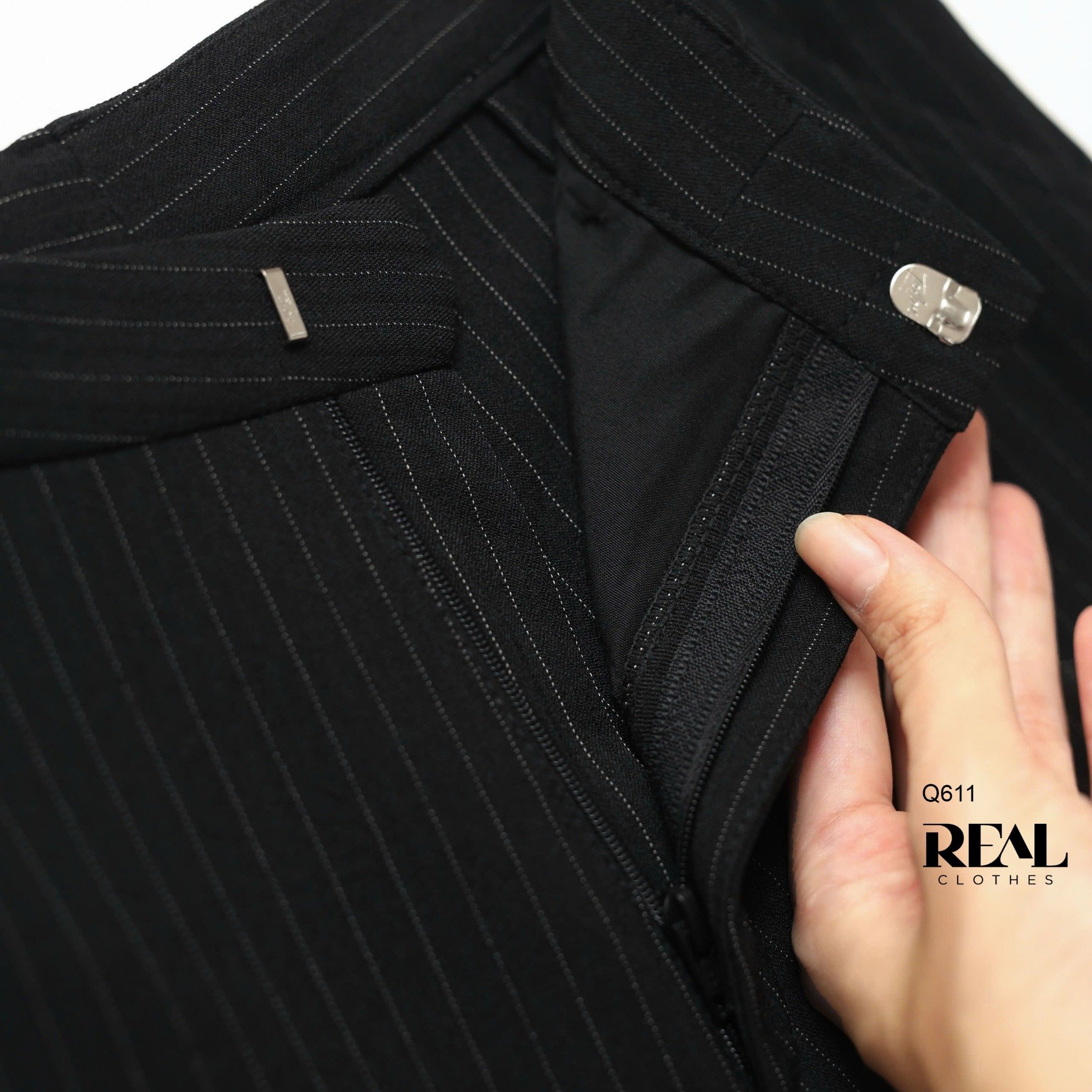 Quần culottes sọc đen SALE