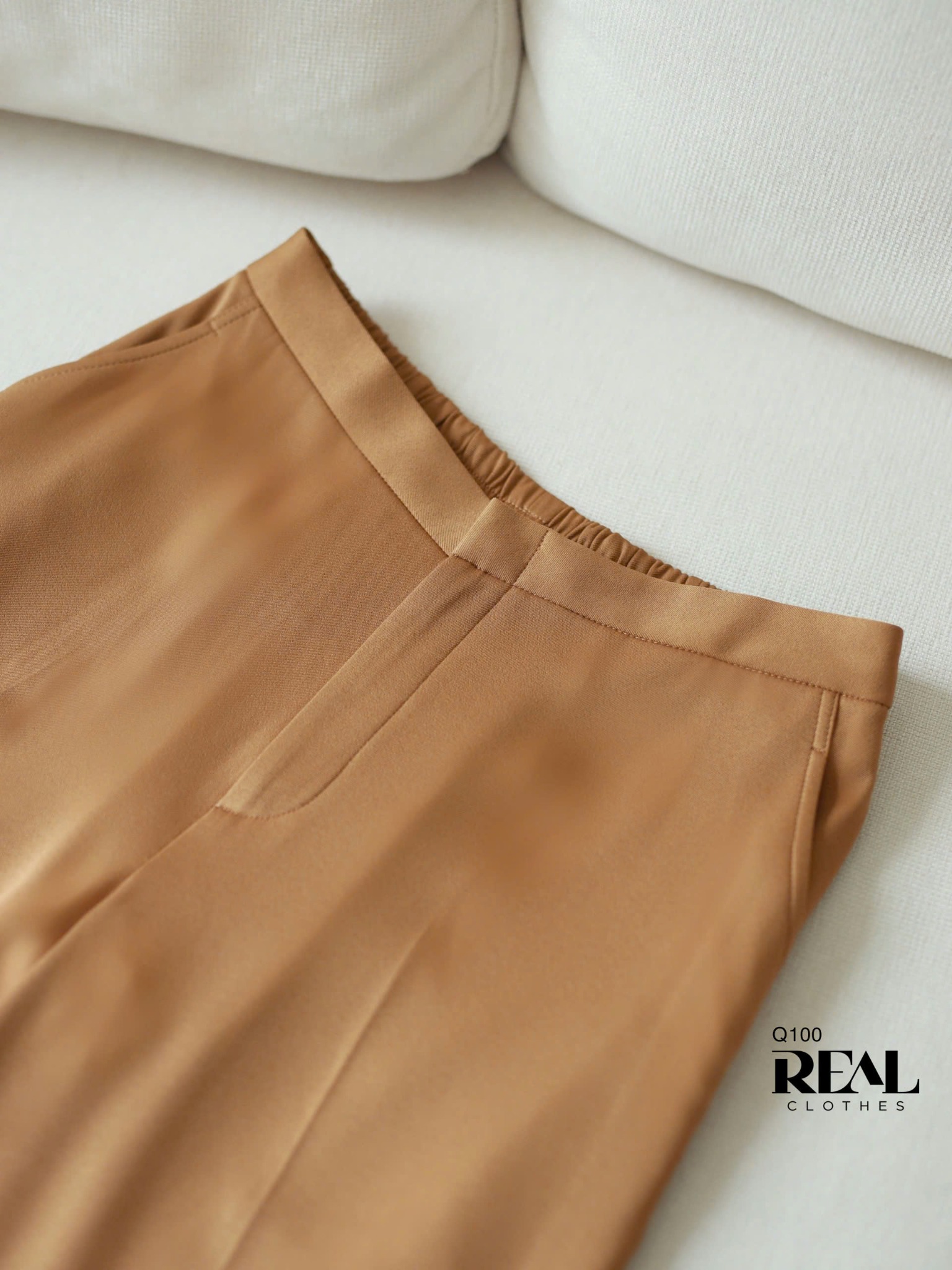 Quần lưng thun suông da bò