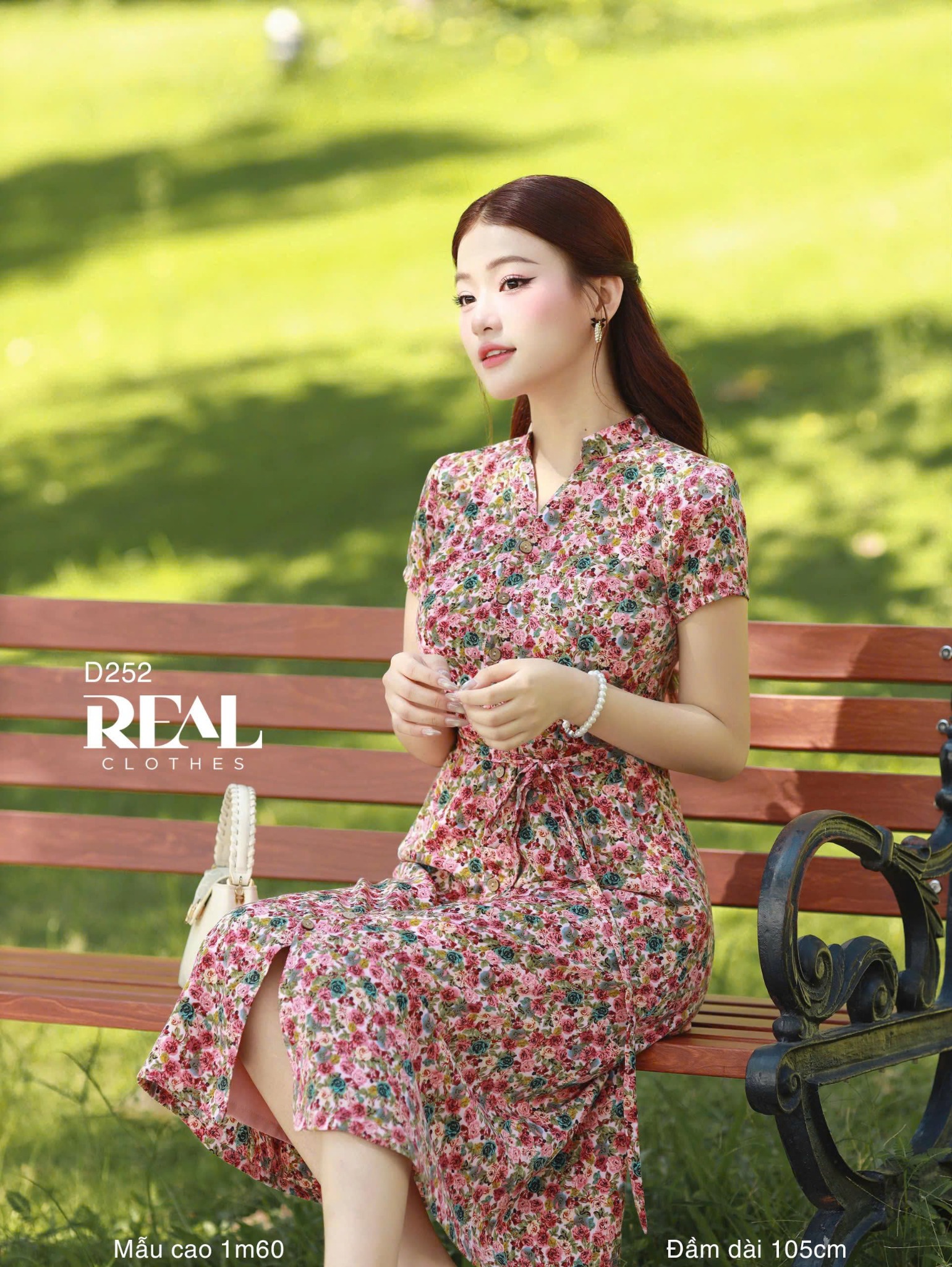 Đầm cổ trụ hoa hồng SALE