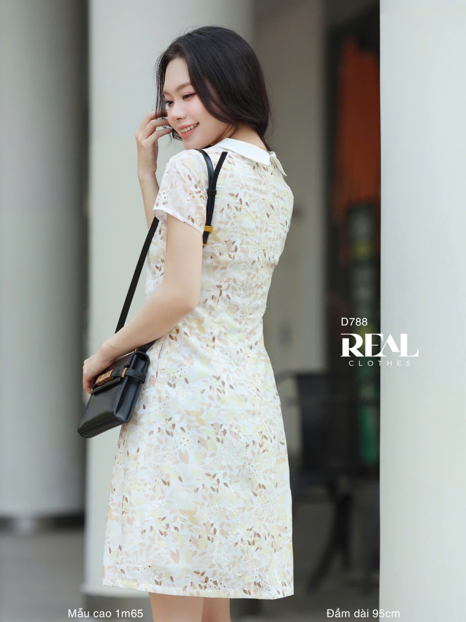 Đầm suông tay đủ cổ lá sen vàng