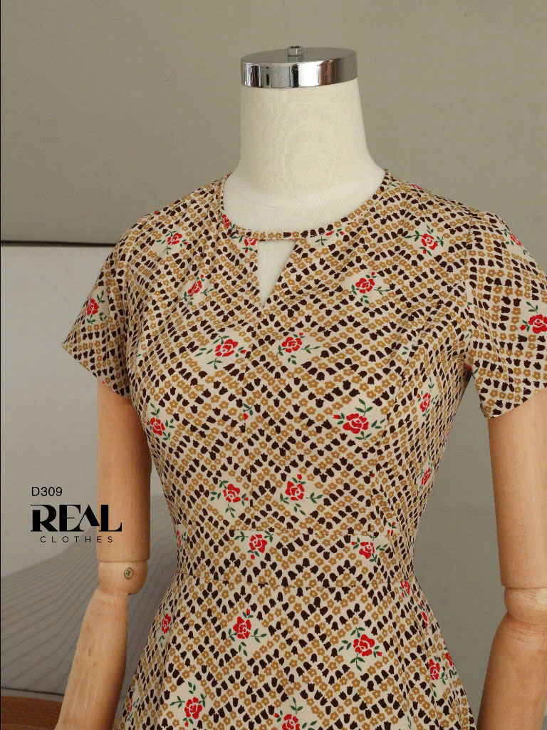 Đầm cổ tròn cách điệu Rose SALE