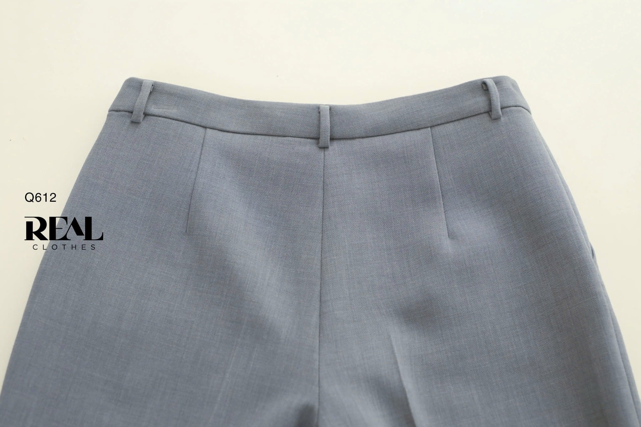 Quần culottes xám SALE