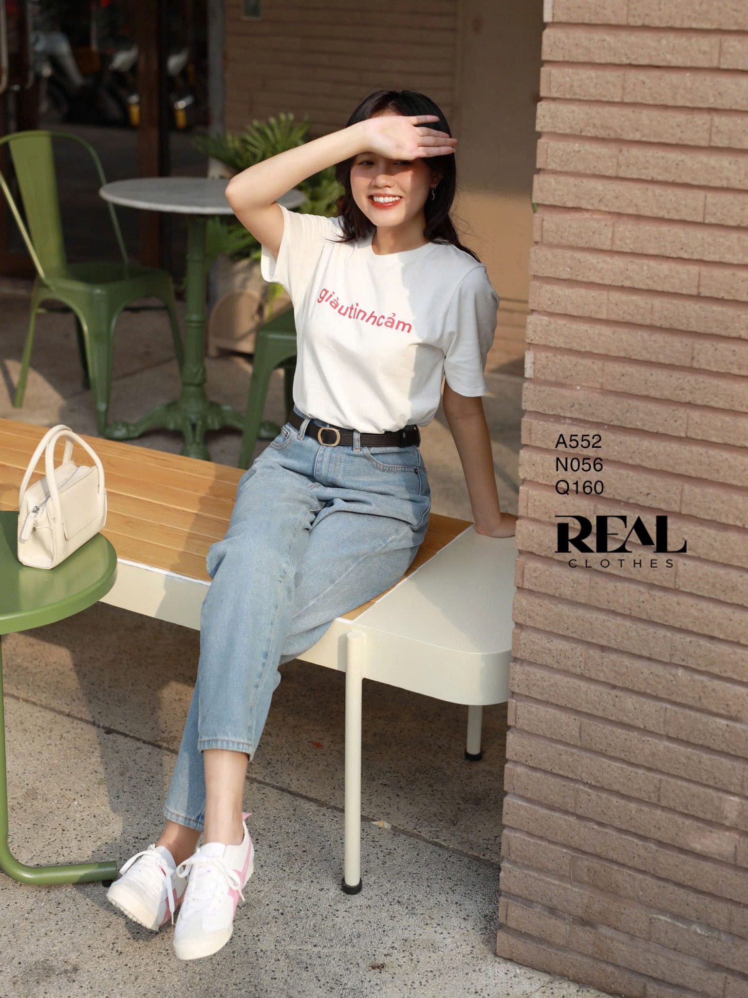 Áo thun cotton GIÀU TÌNH CẢM trắng SALE