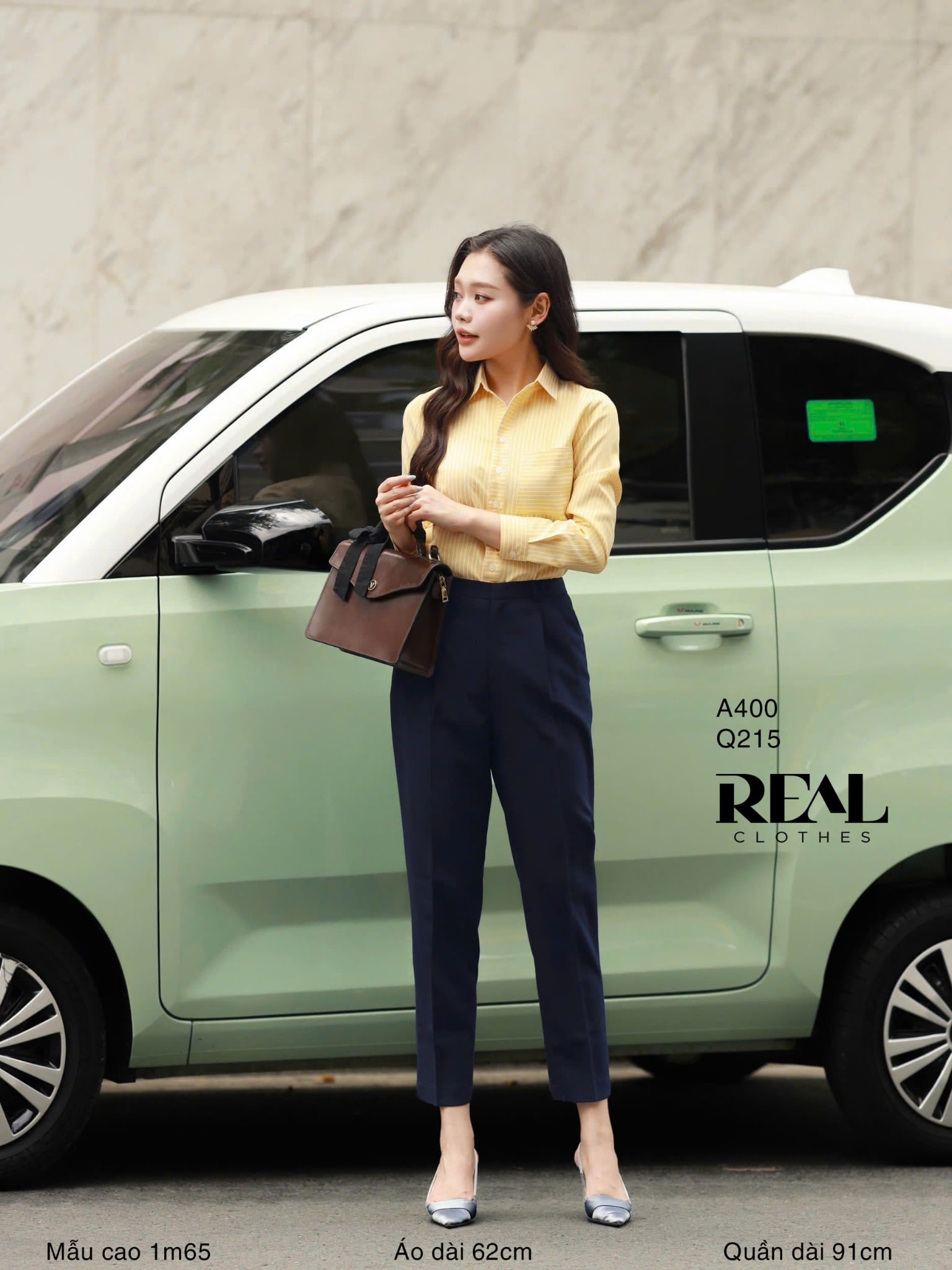 Sơ mi túi sọc vàng