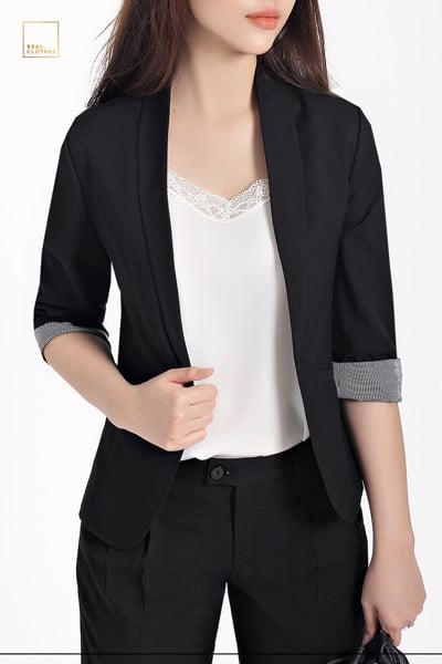 Blazer ngắn đen