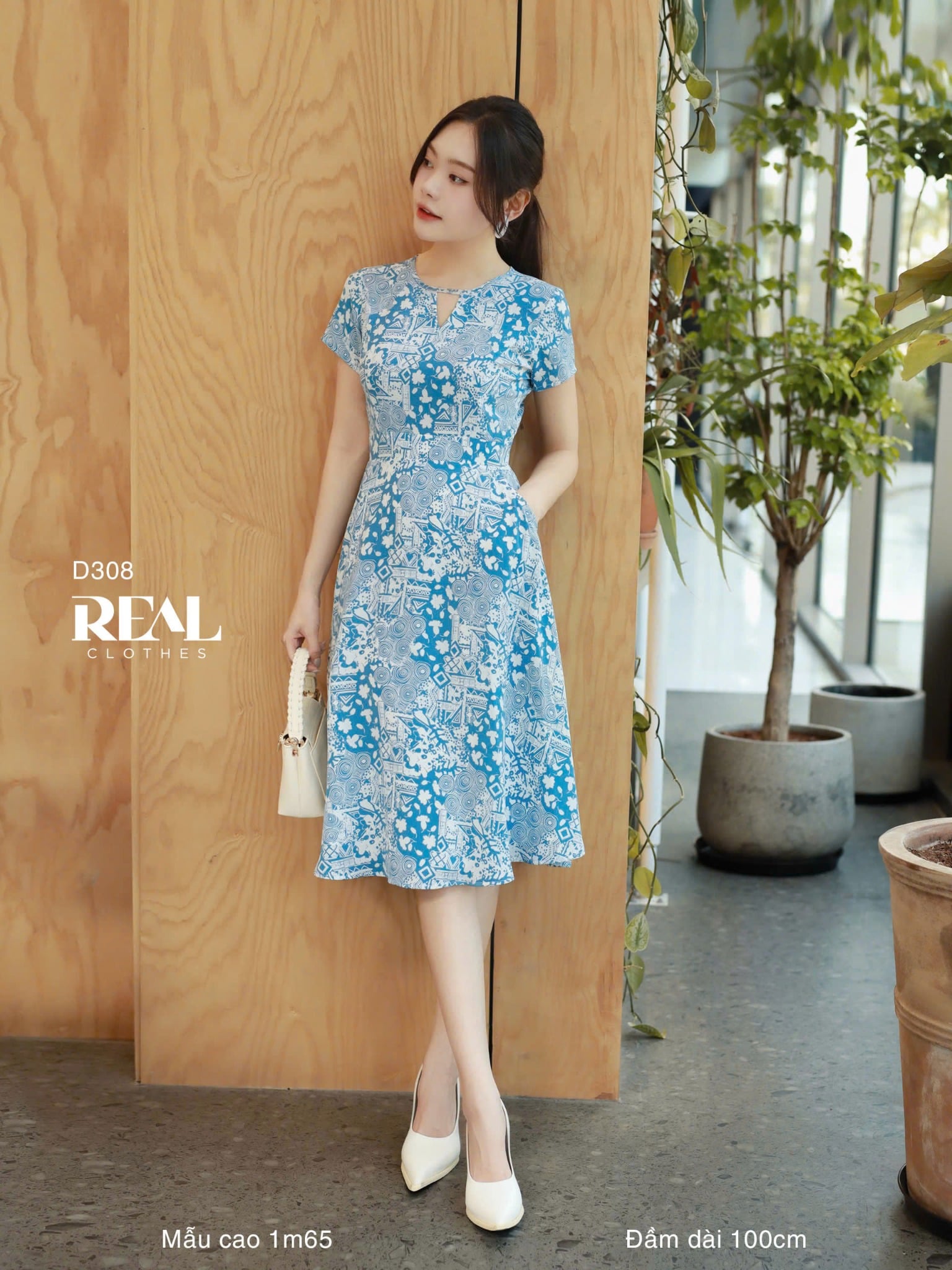 Đầm cổ tròn cách điệu hoa xanh SALE - size S