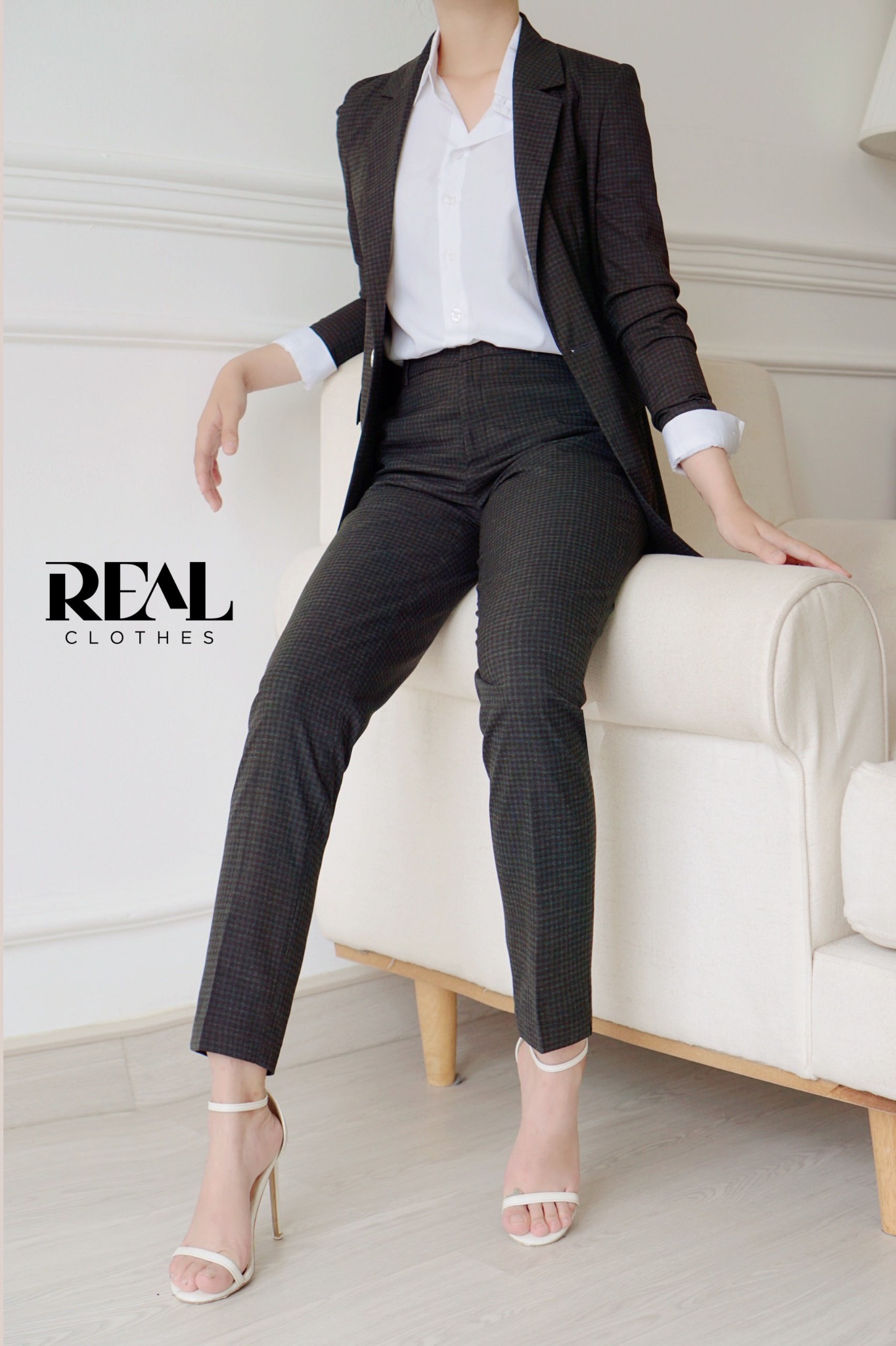 Blazer Clara ô vuông nâu SALE