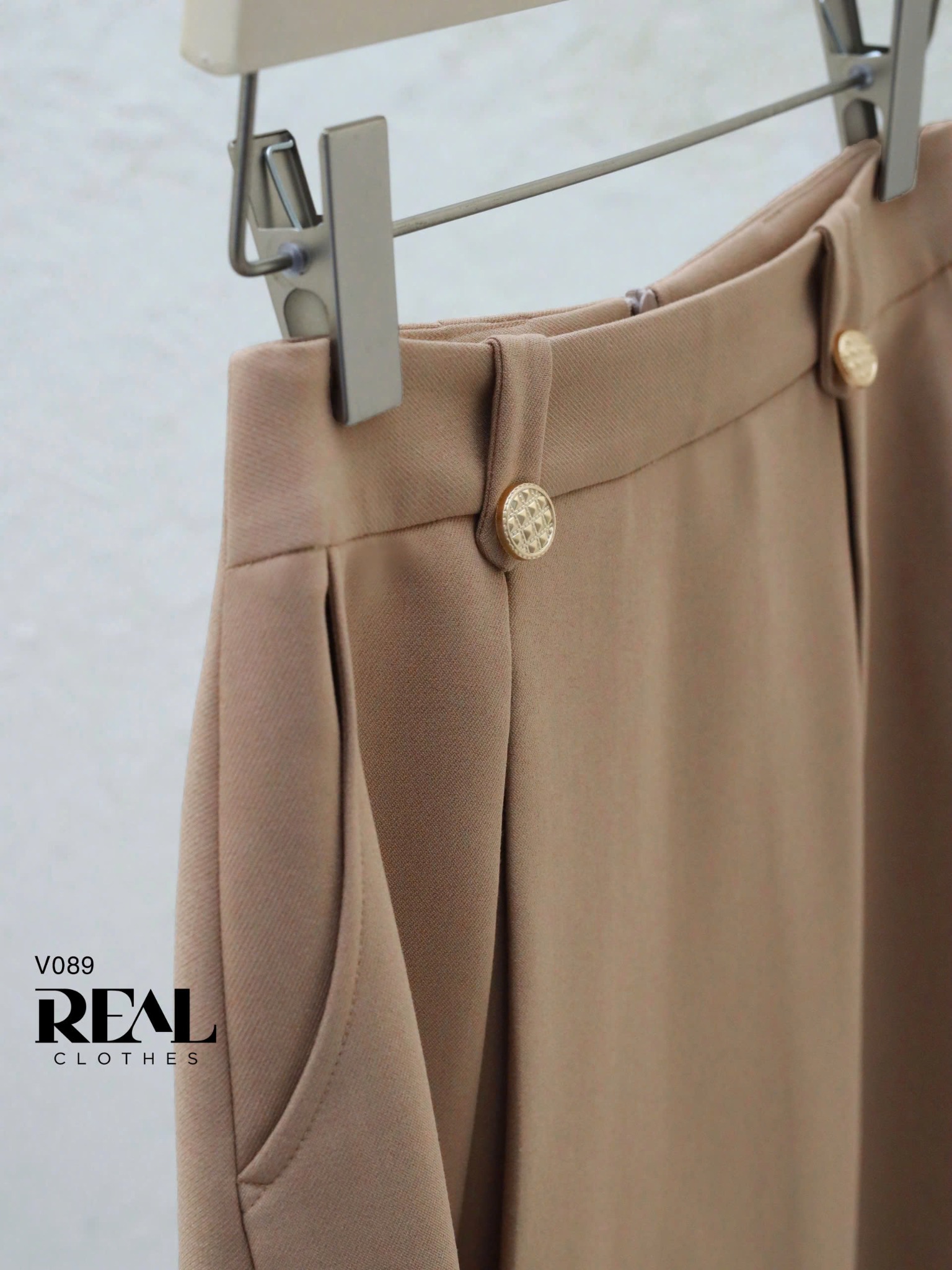 Váy 2 xếp nút cà phê sữa SALE