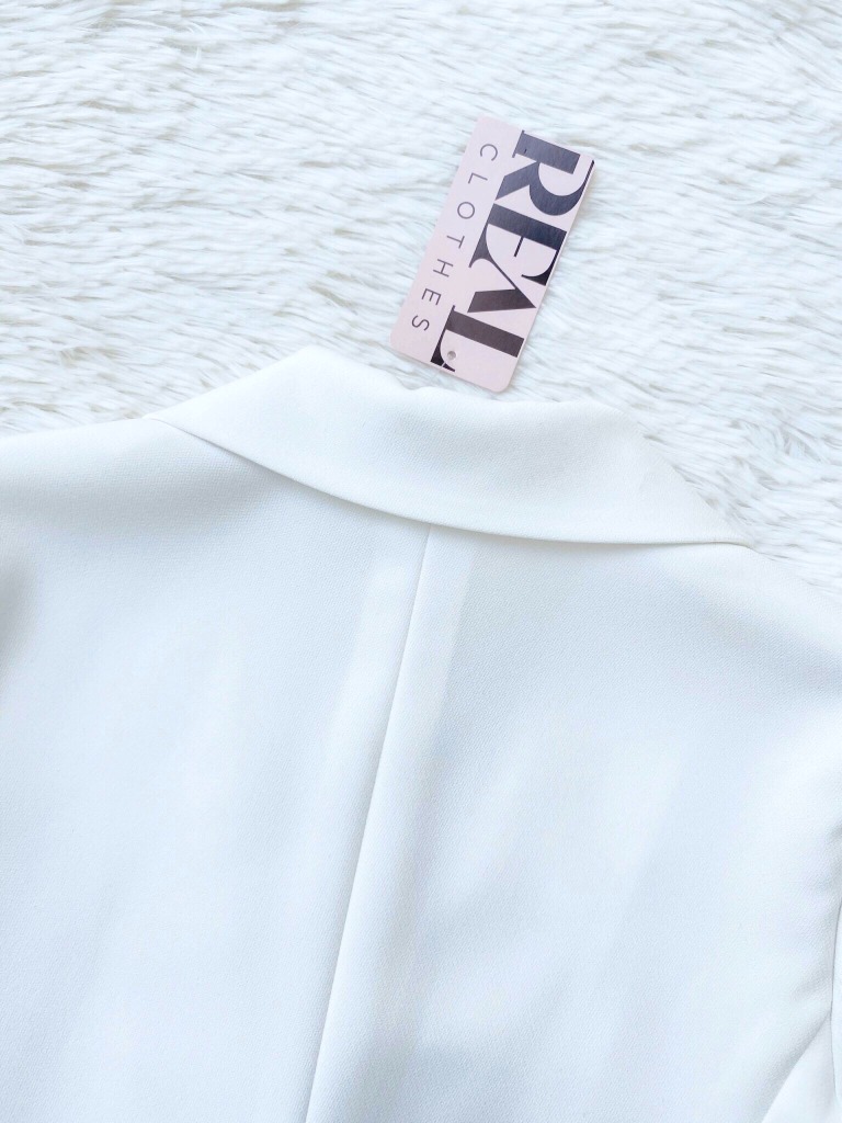 Blazer Paris trắng SALE