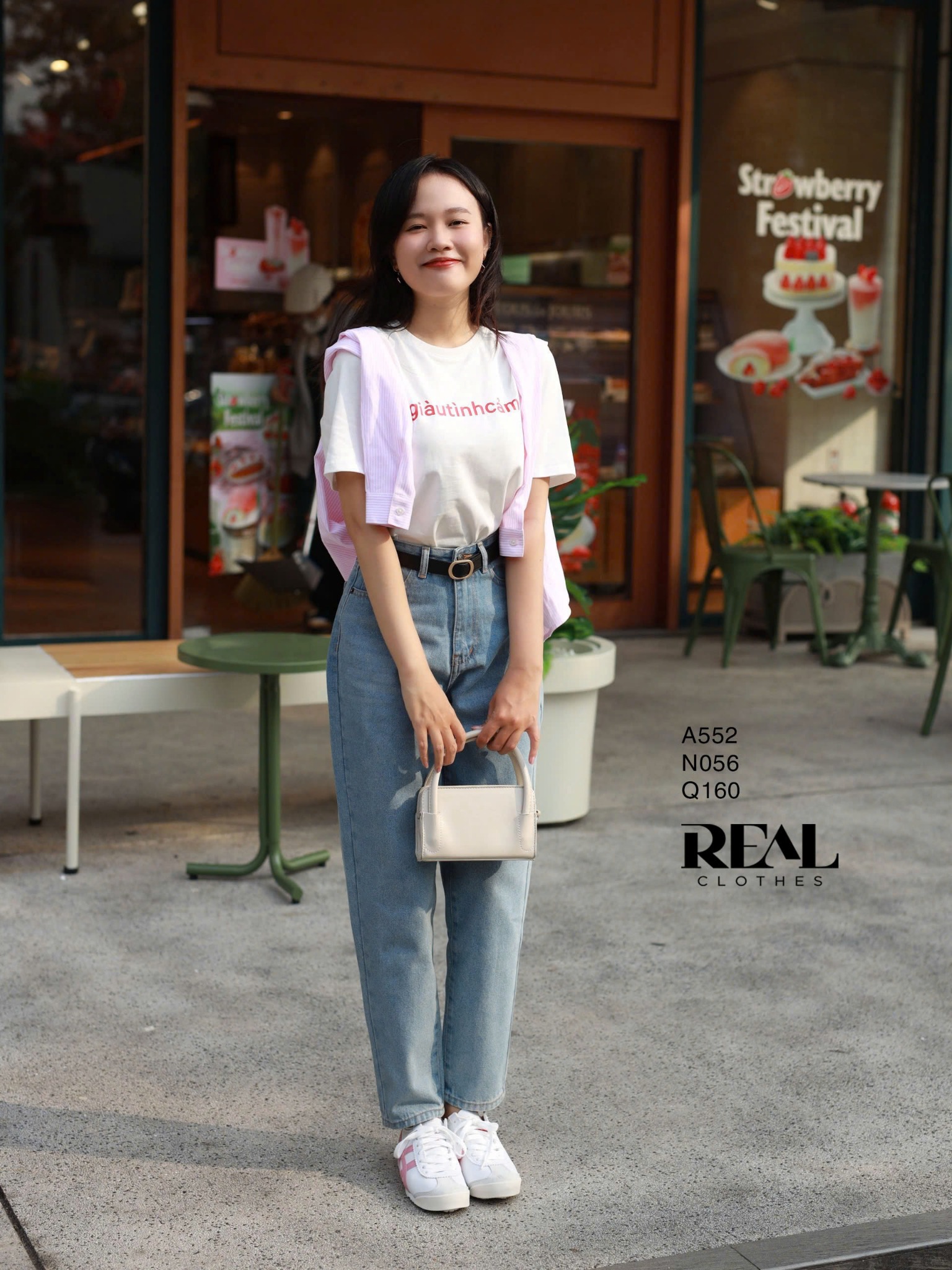 Áo thun cotton GIÀU TÌNH CẢM trắng SALE