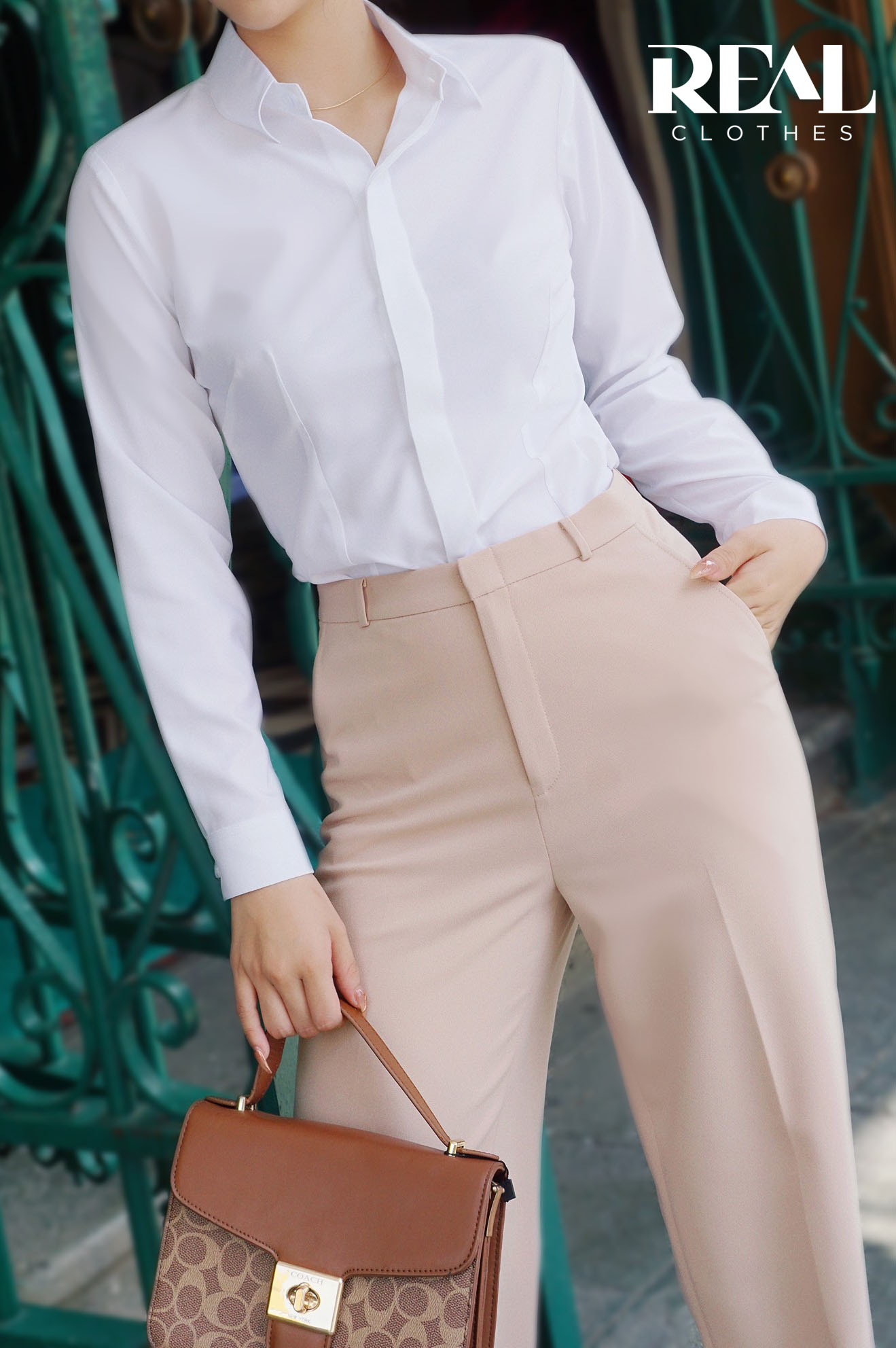 Sơ mi chít eo nano trắng