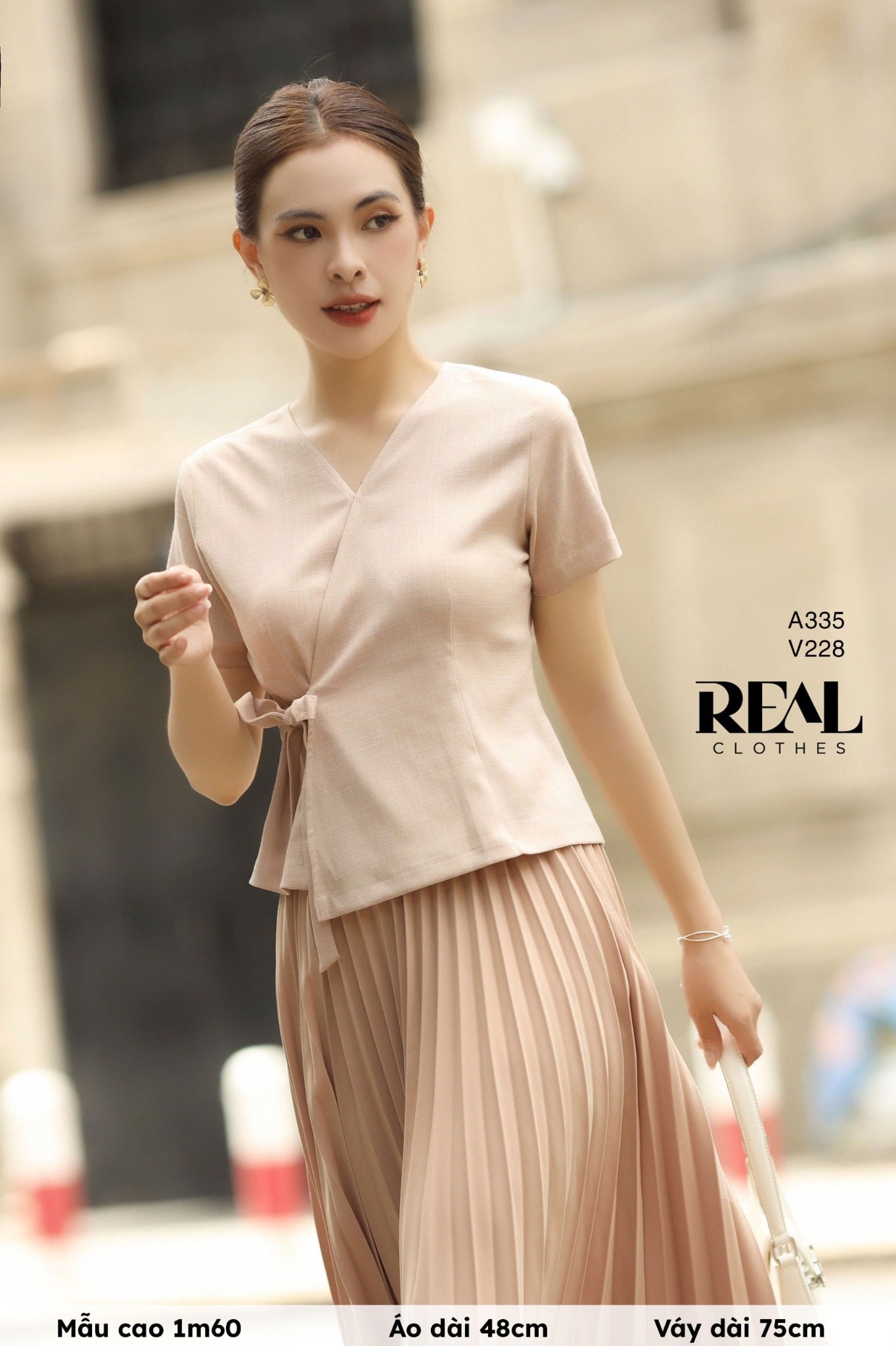 Váy pleated nude 75cm FINAL SALE