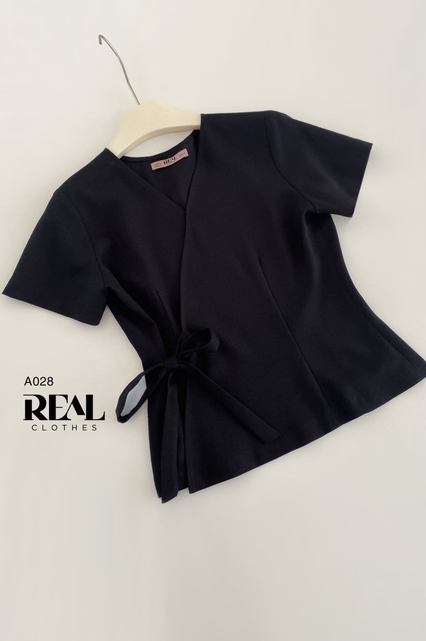 Áo chéo linen đen