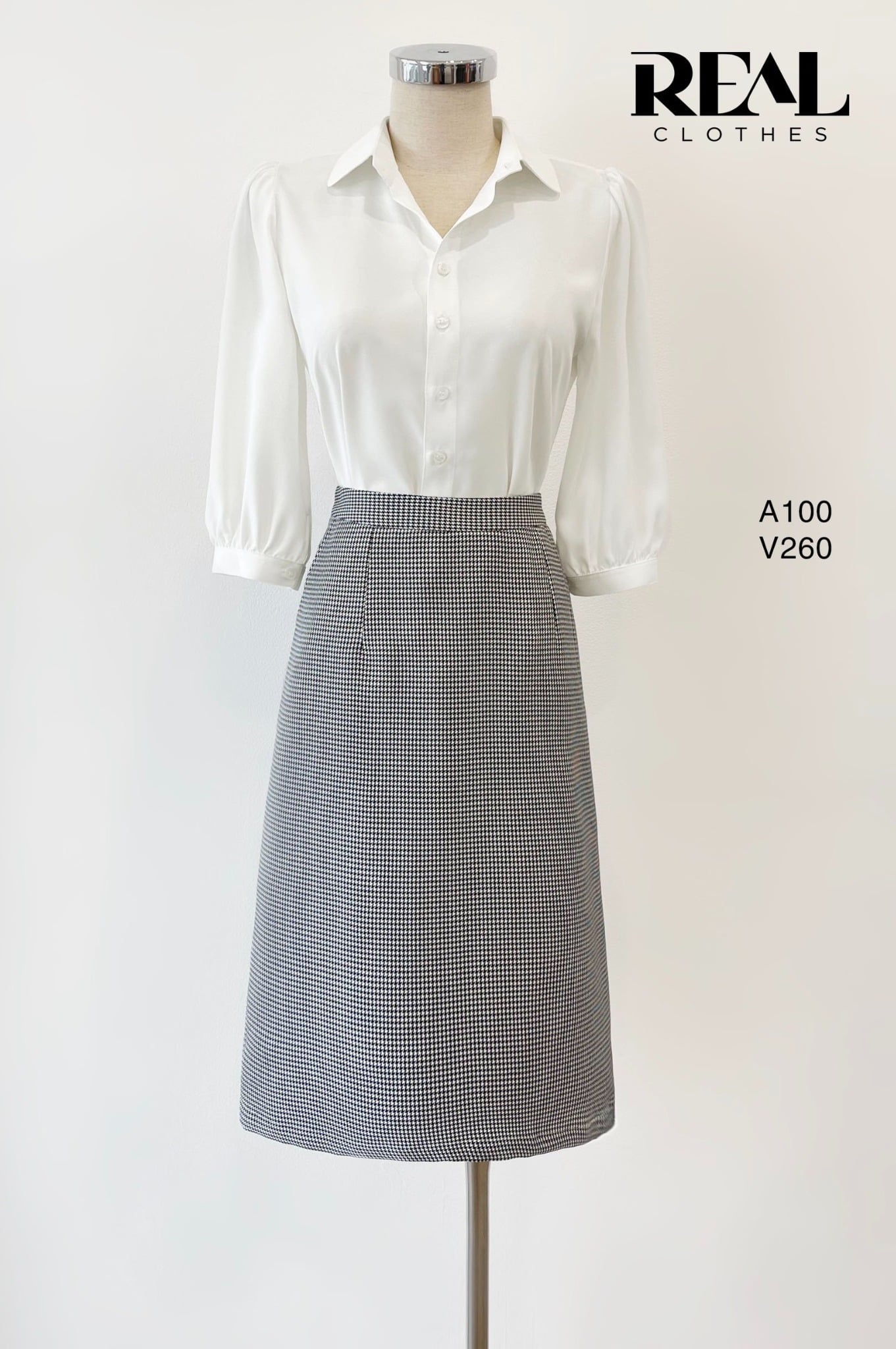 Sơ mi cổ nhọn trắng