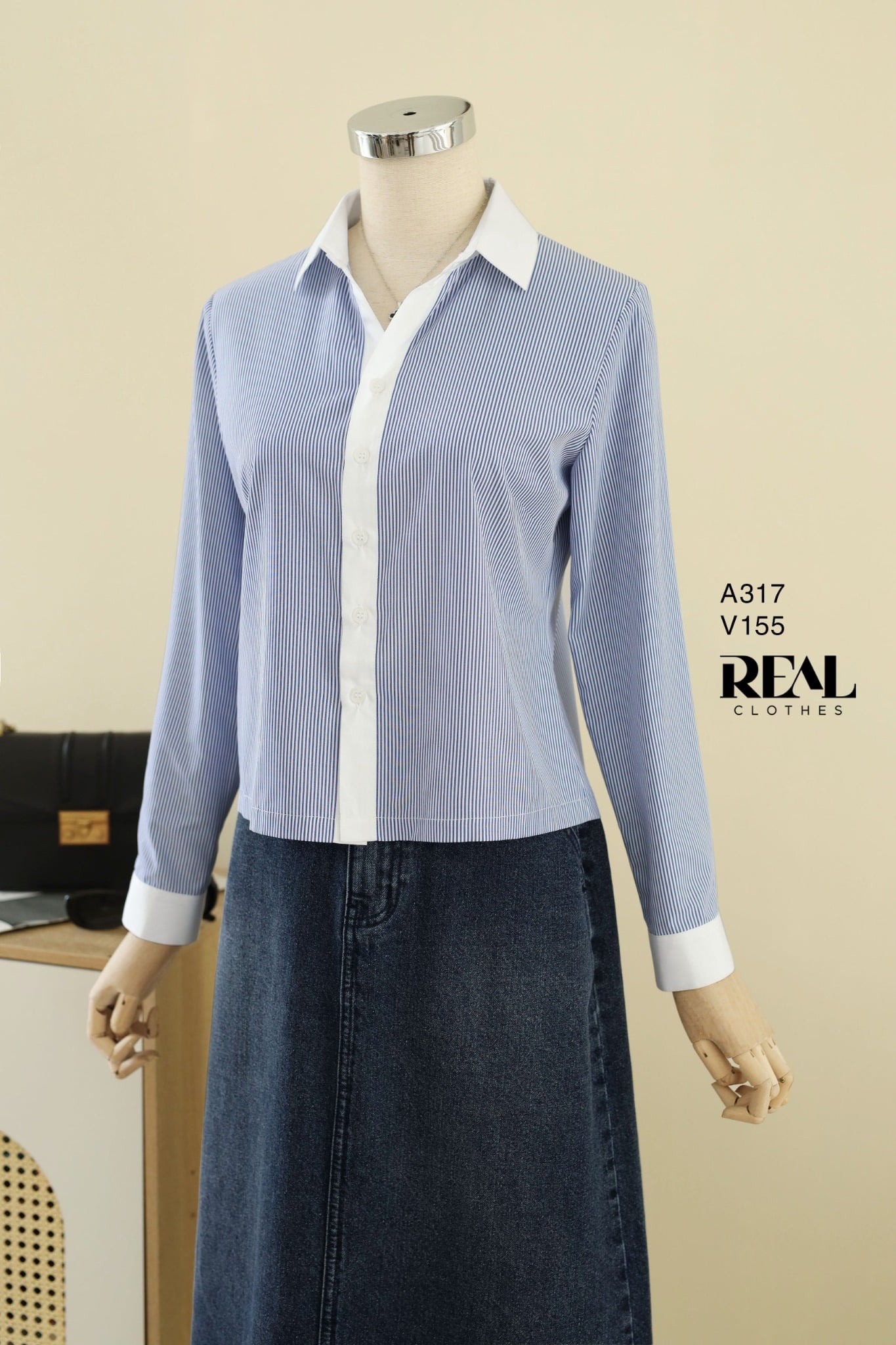 Sơ mi crop sọc xanh đậm