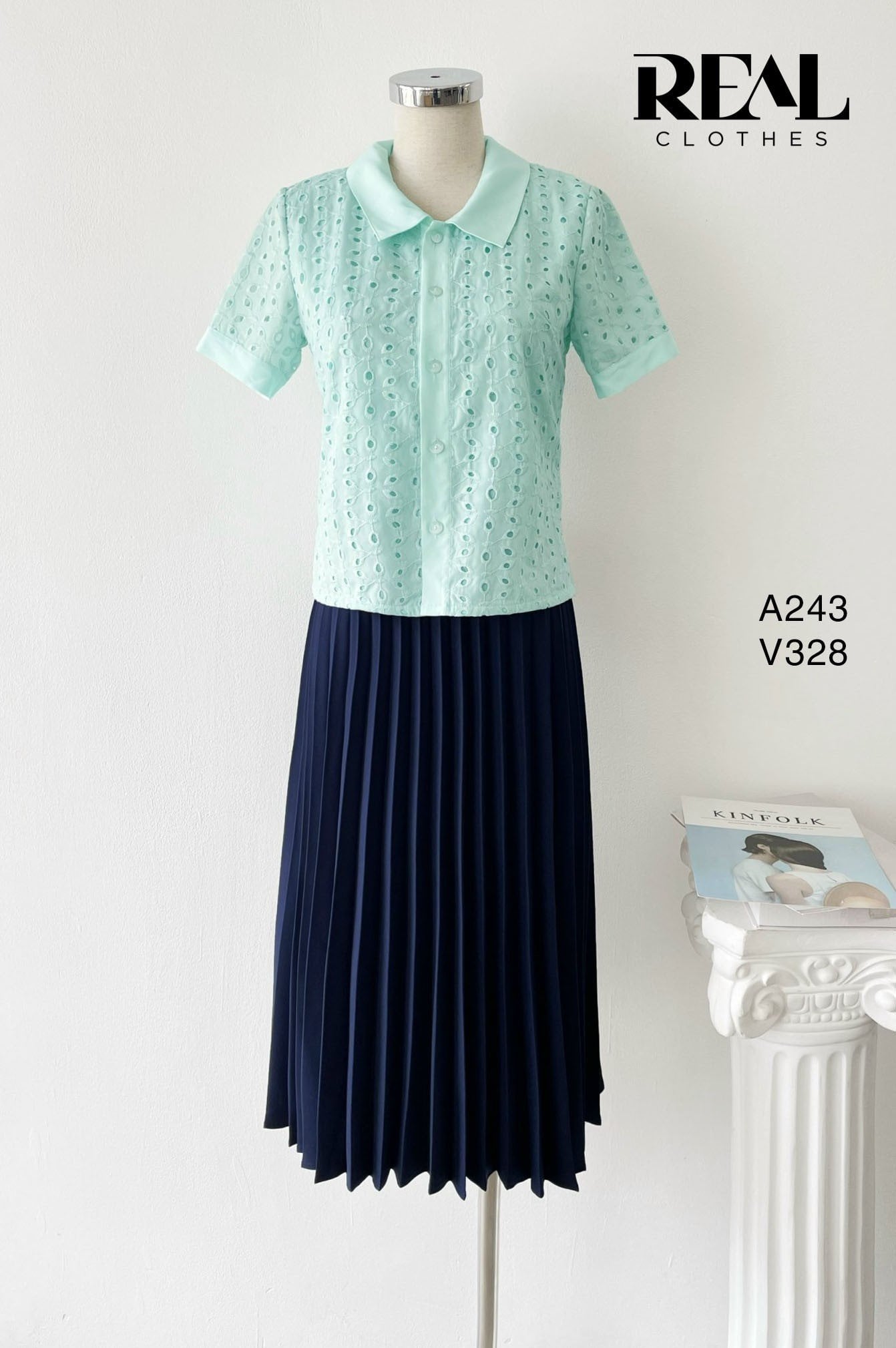 Croptop ren xanh SALE