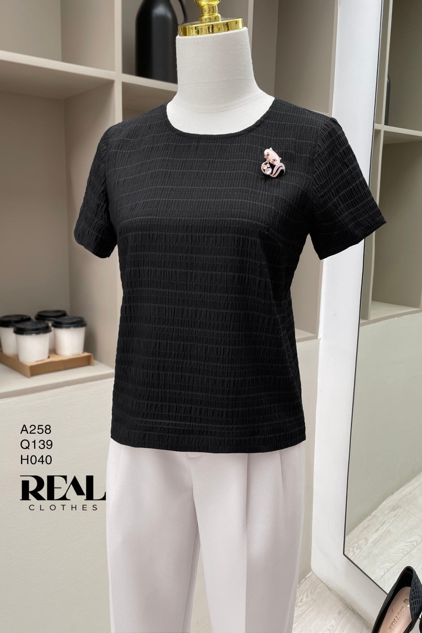 Áo croptop xốp đen SALE