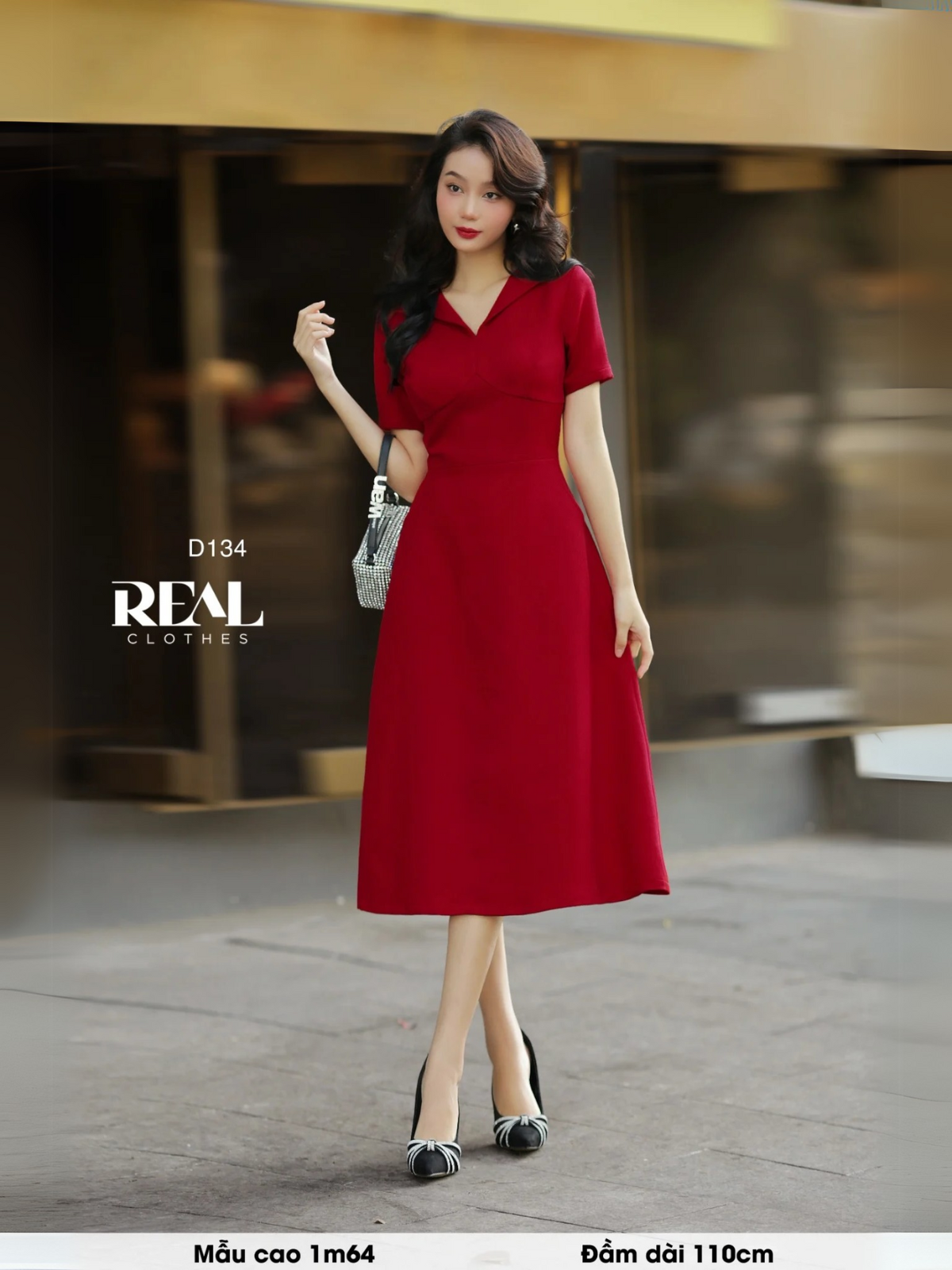 Đầm cúp ngực midi đỏ