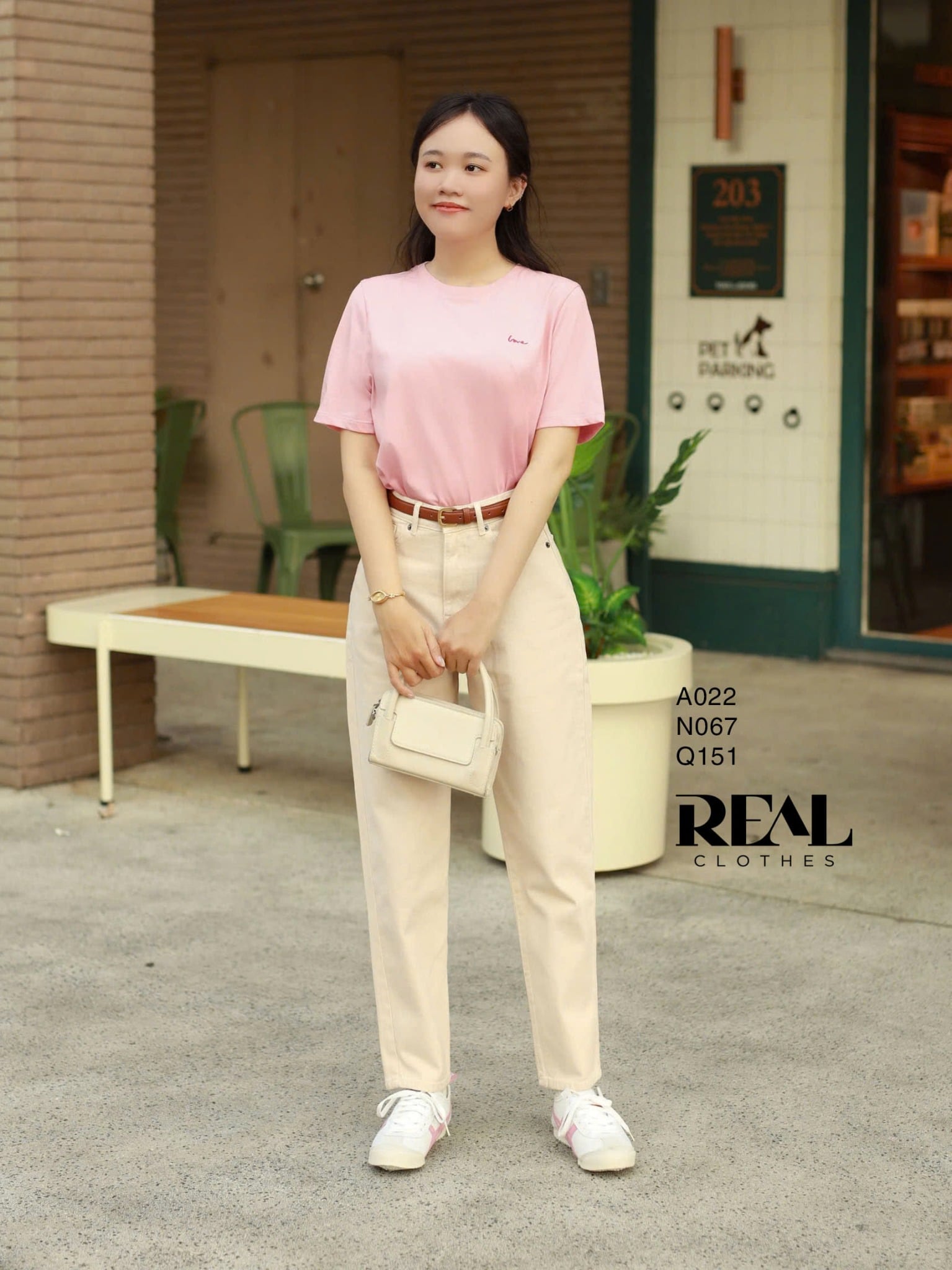 Áo thun cotton LOVE hồng SALE - size XL