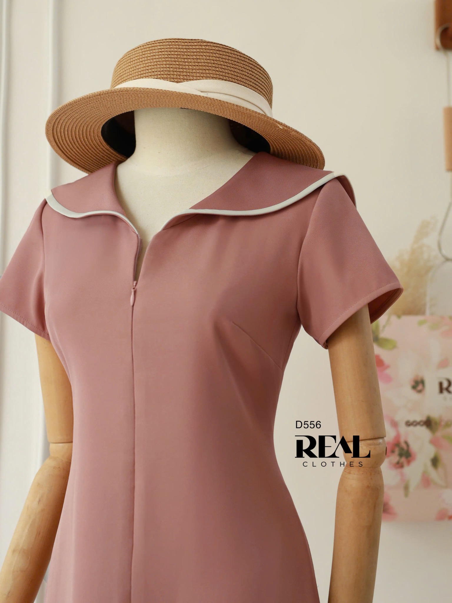 Đầm thủy thủ cà phê sữa