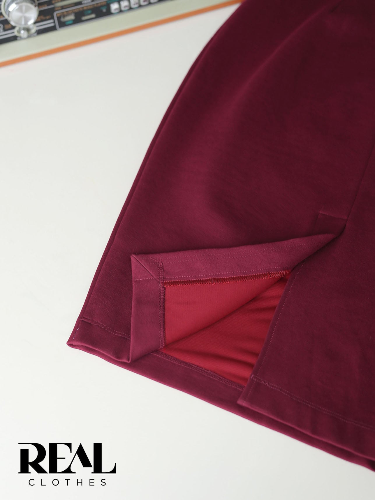 Bút chì midi thun đỏ đô SALE