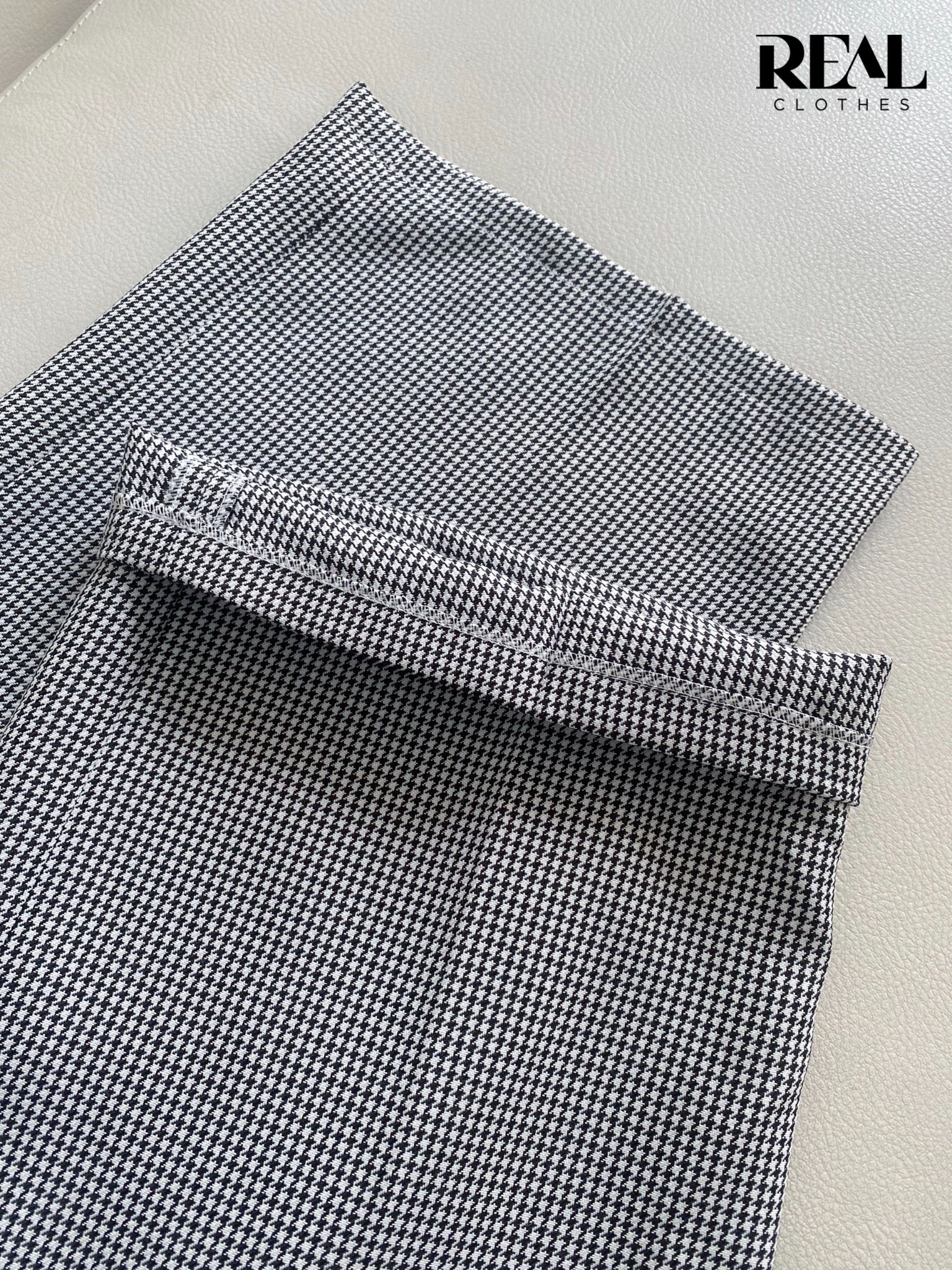 Quần suông Paris zigzag đen