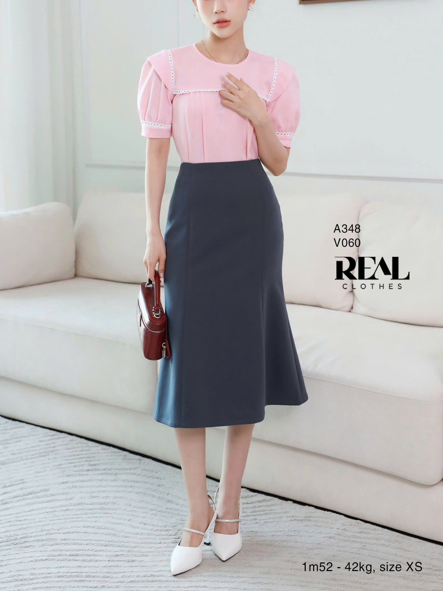 Áo cổ vuông hồng SALE