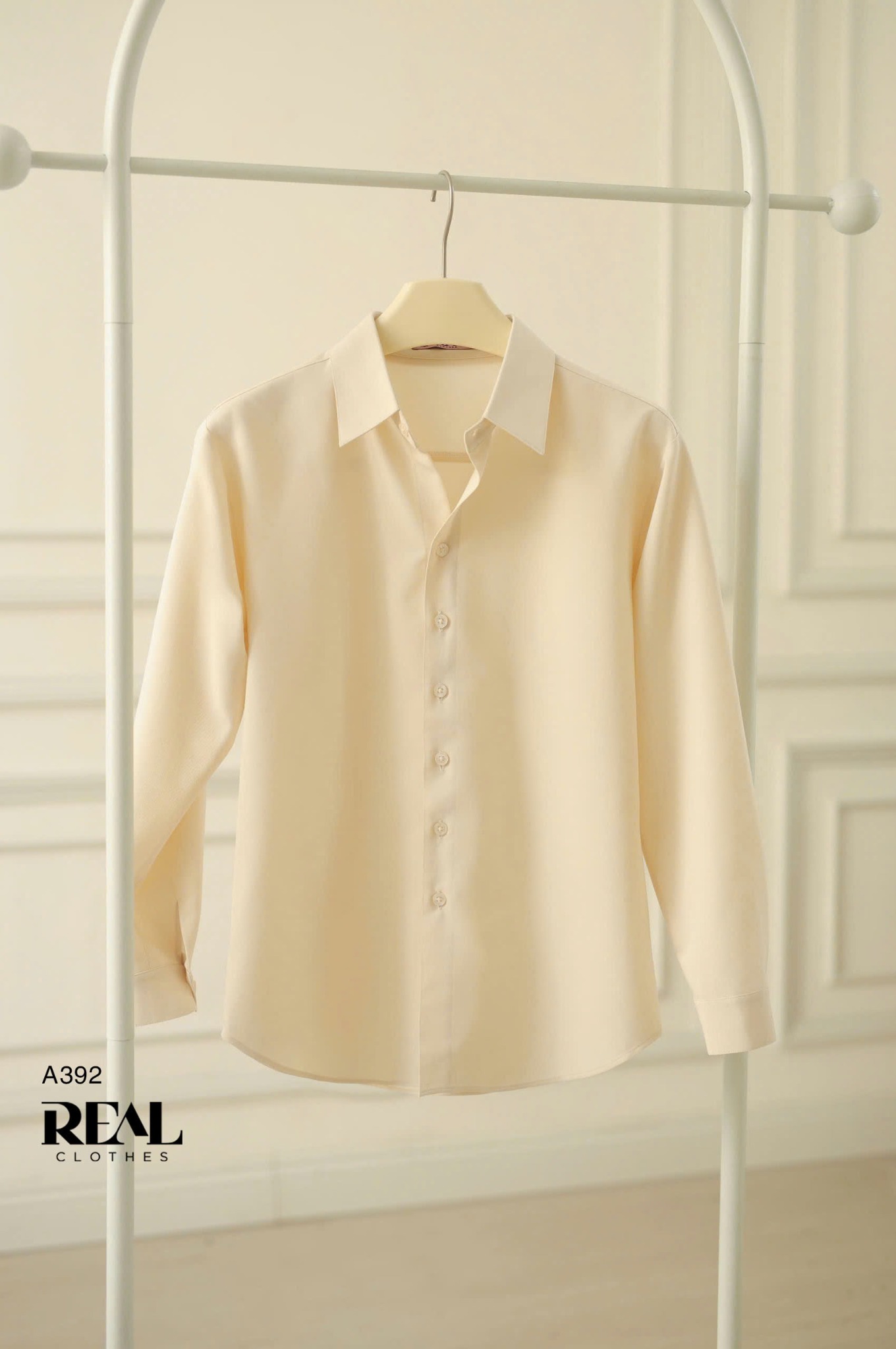 Sơ mi form rộng kem SALE