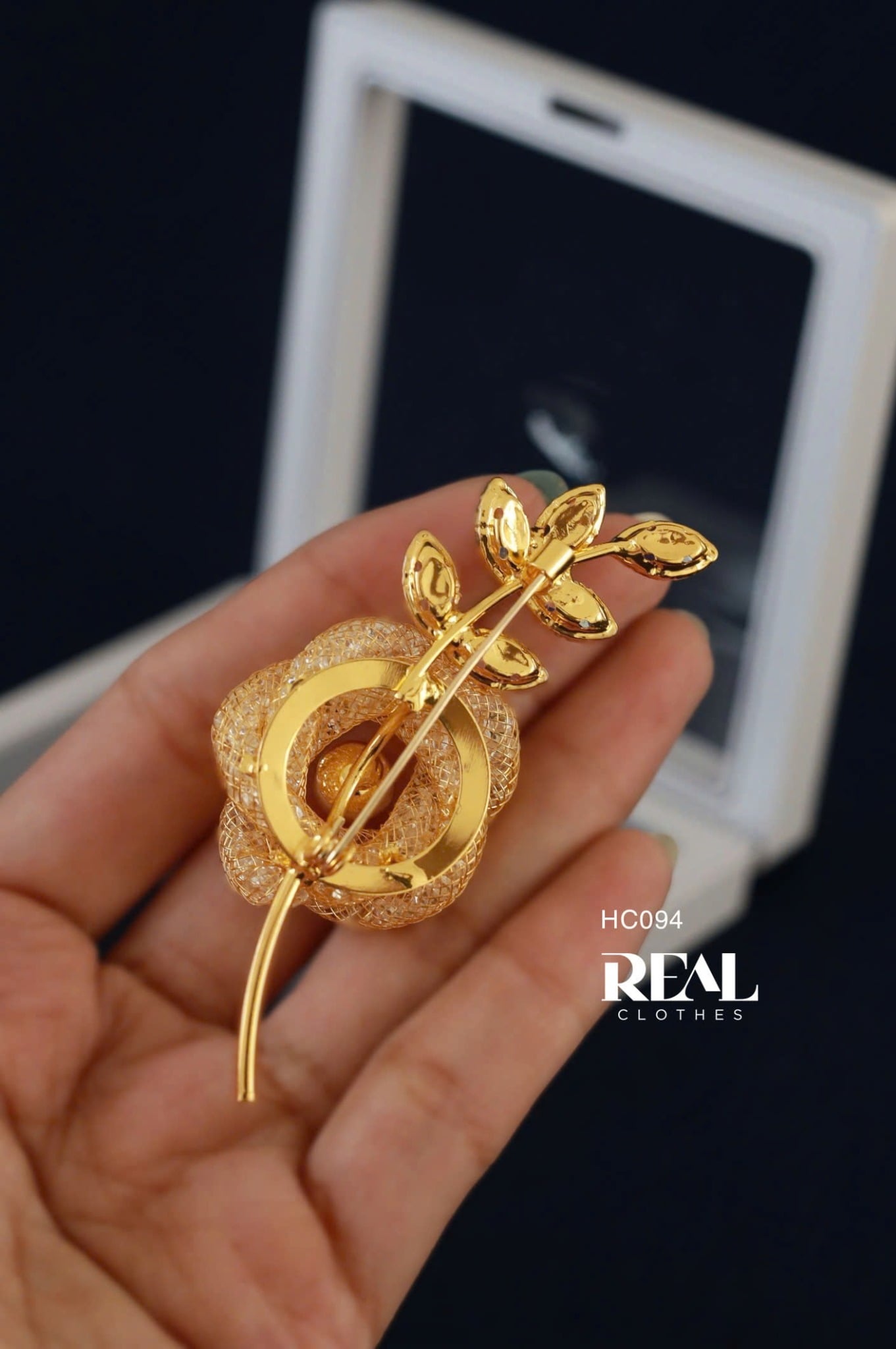 Cài áo Premium hoa hồng gold