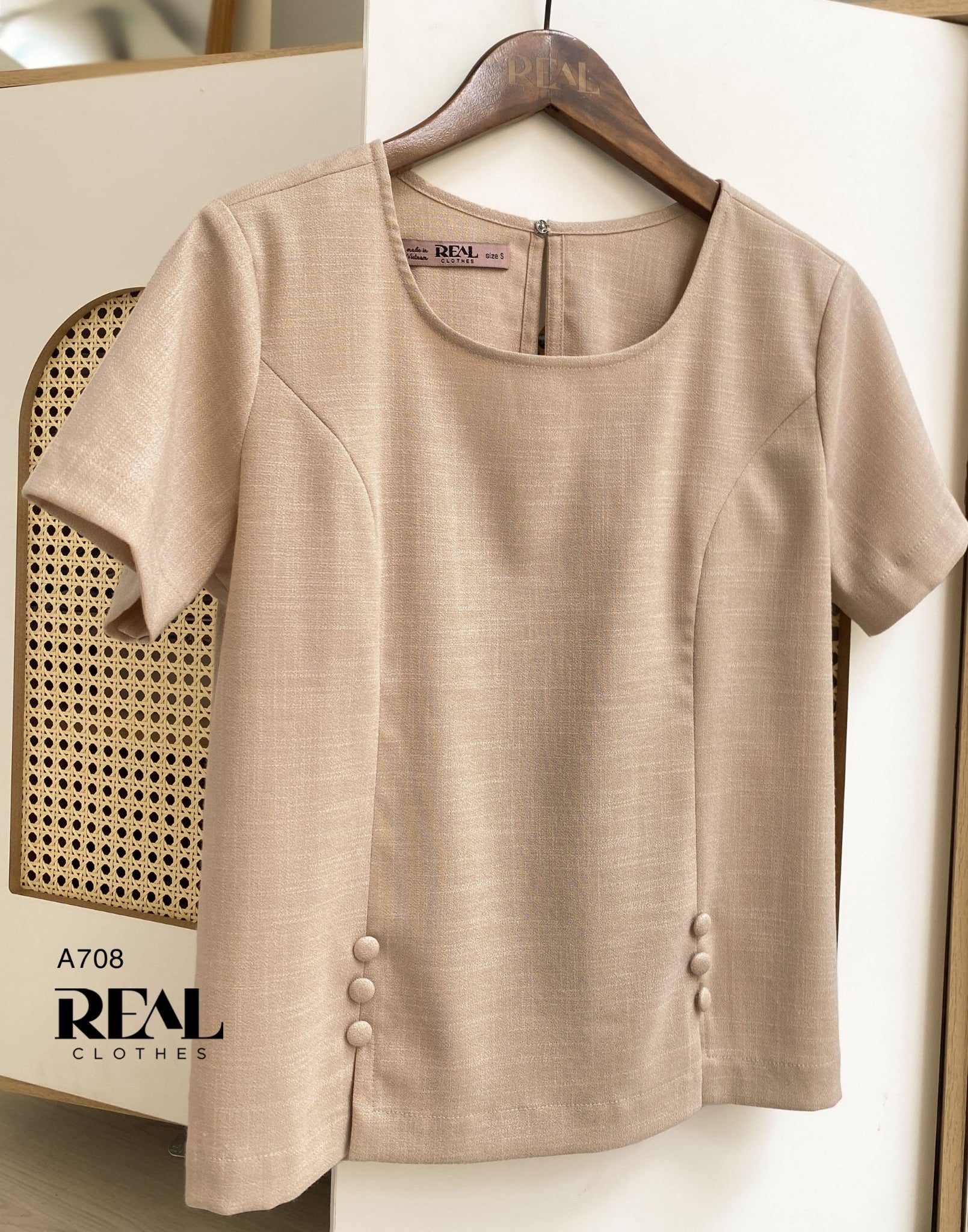 Áo xẻ tà linen bạc xỉu SALE