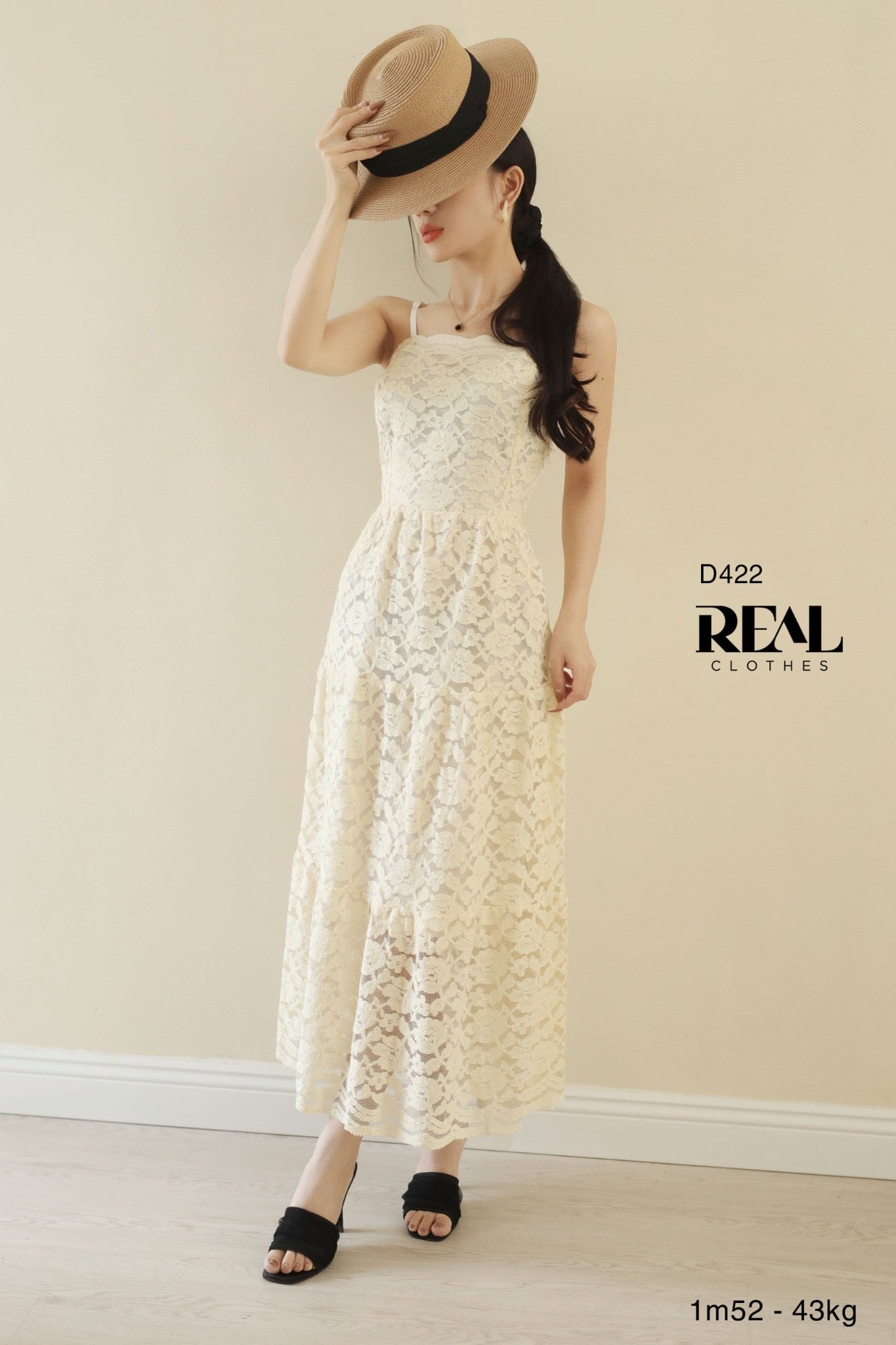 Đầm midi ren hoa kem SALE - size M