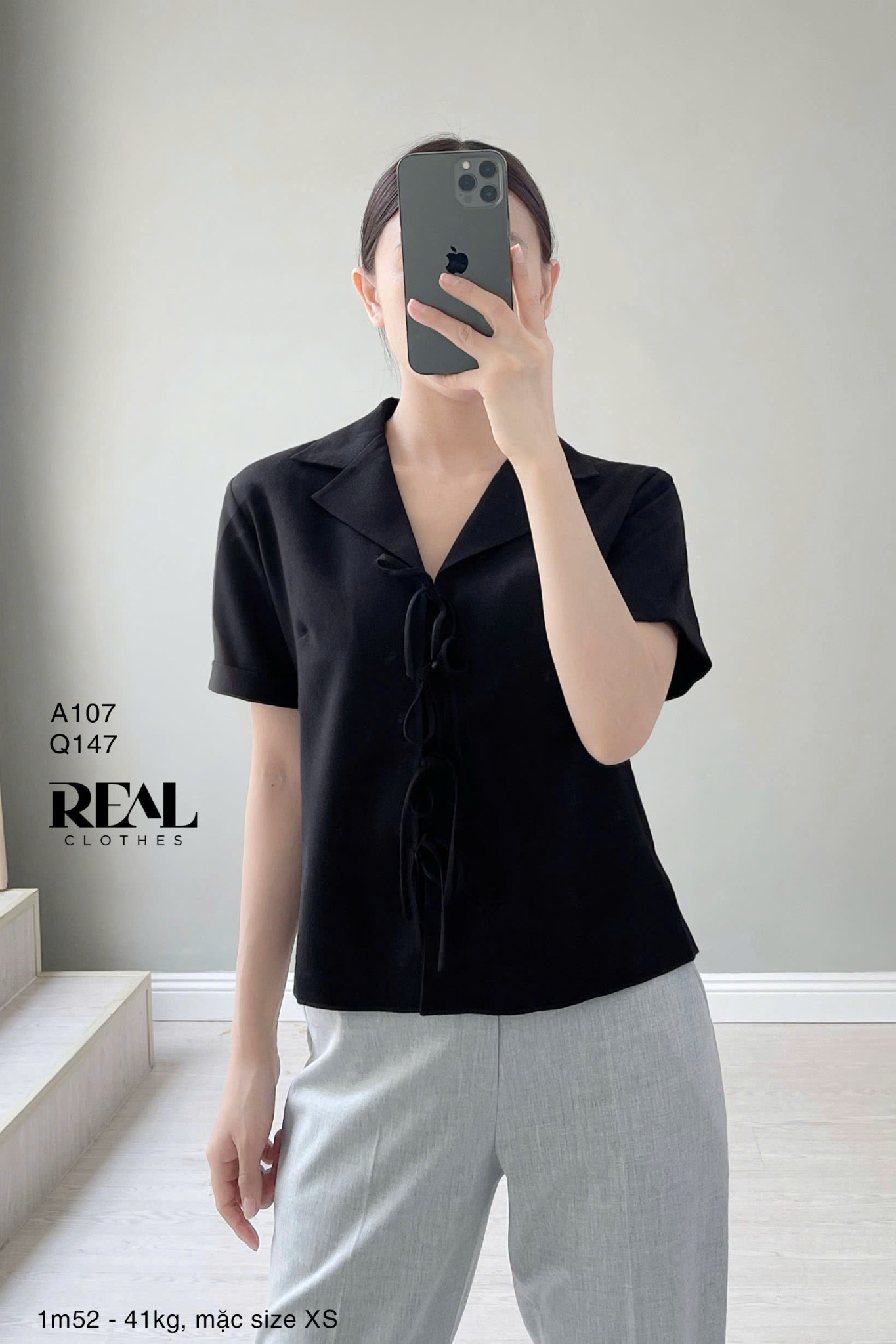 Áo nơ nhỏ đen FINAL SALE - size XS