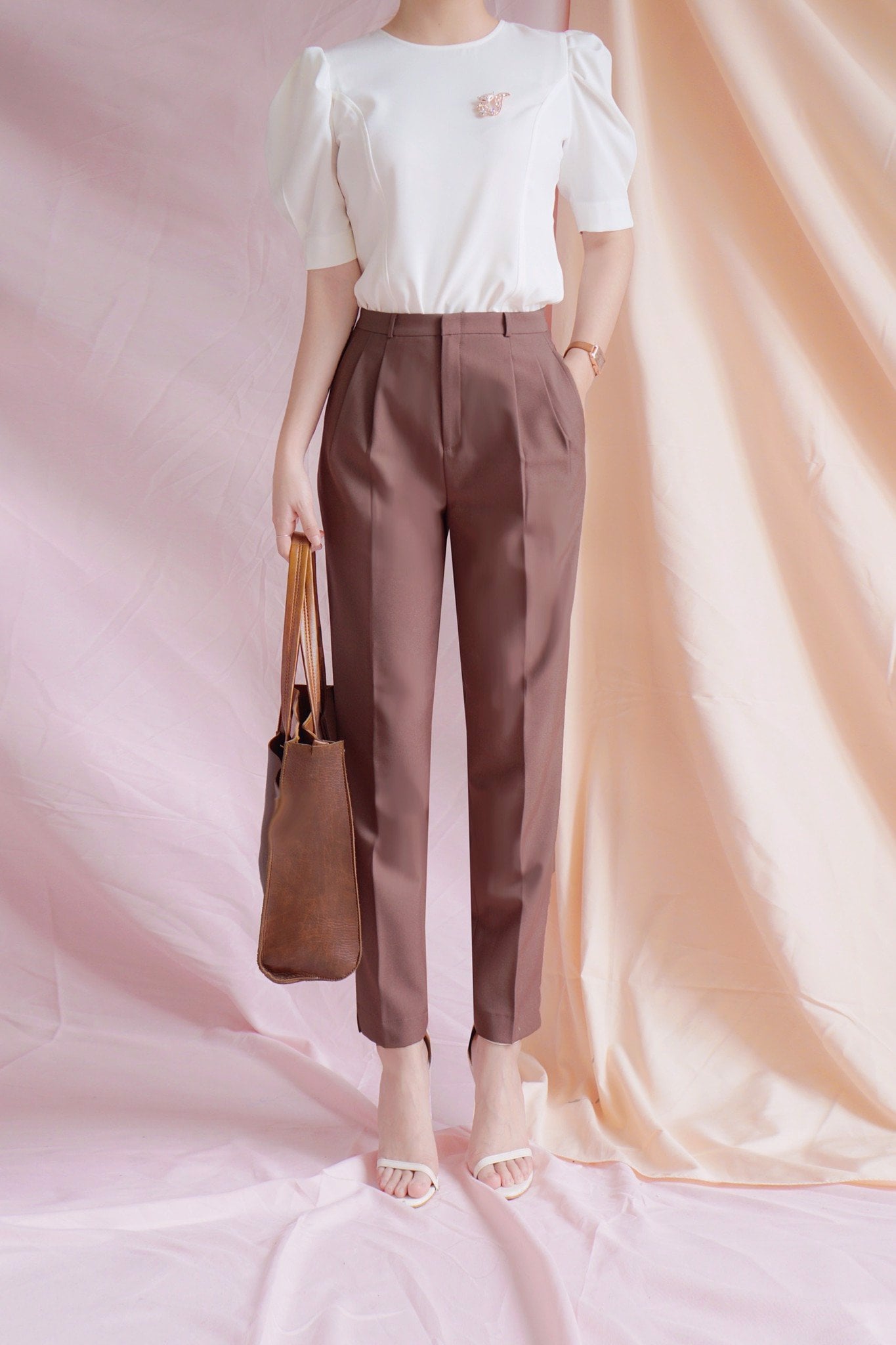 Quần lưng cao socola SALE