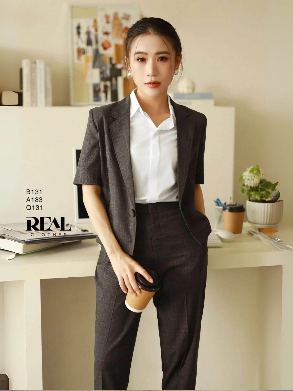 Blazer tay ngắn bàn cờ xám đậm SALE