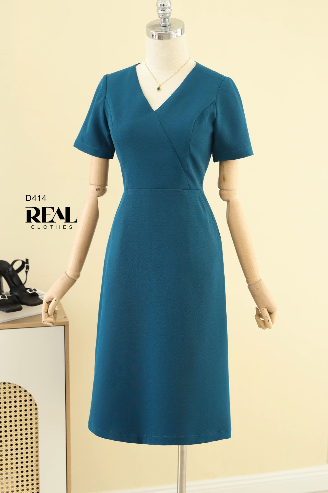 Đầm sarah xanh cổ vịt