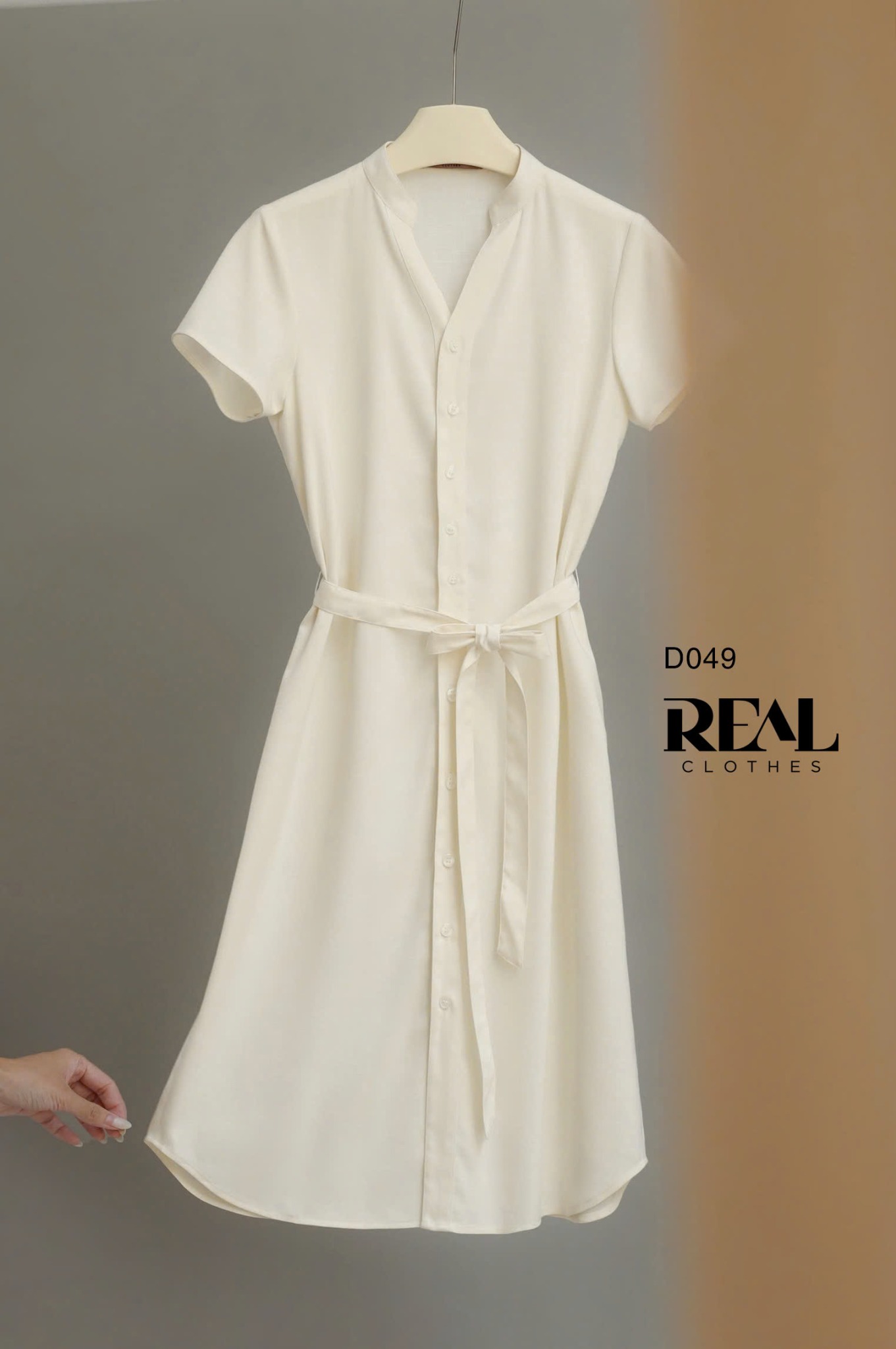 Đầm sơ mi cổ trụ linen trắng kem SALE - size S