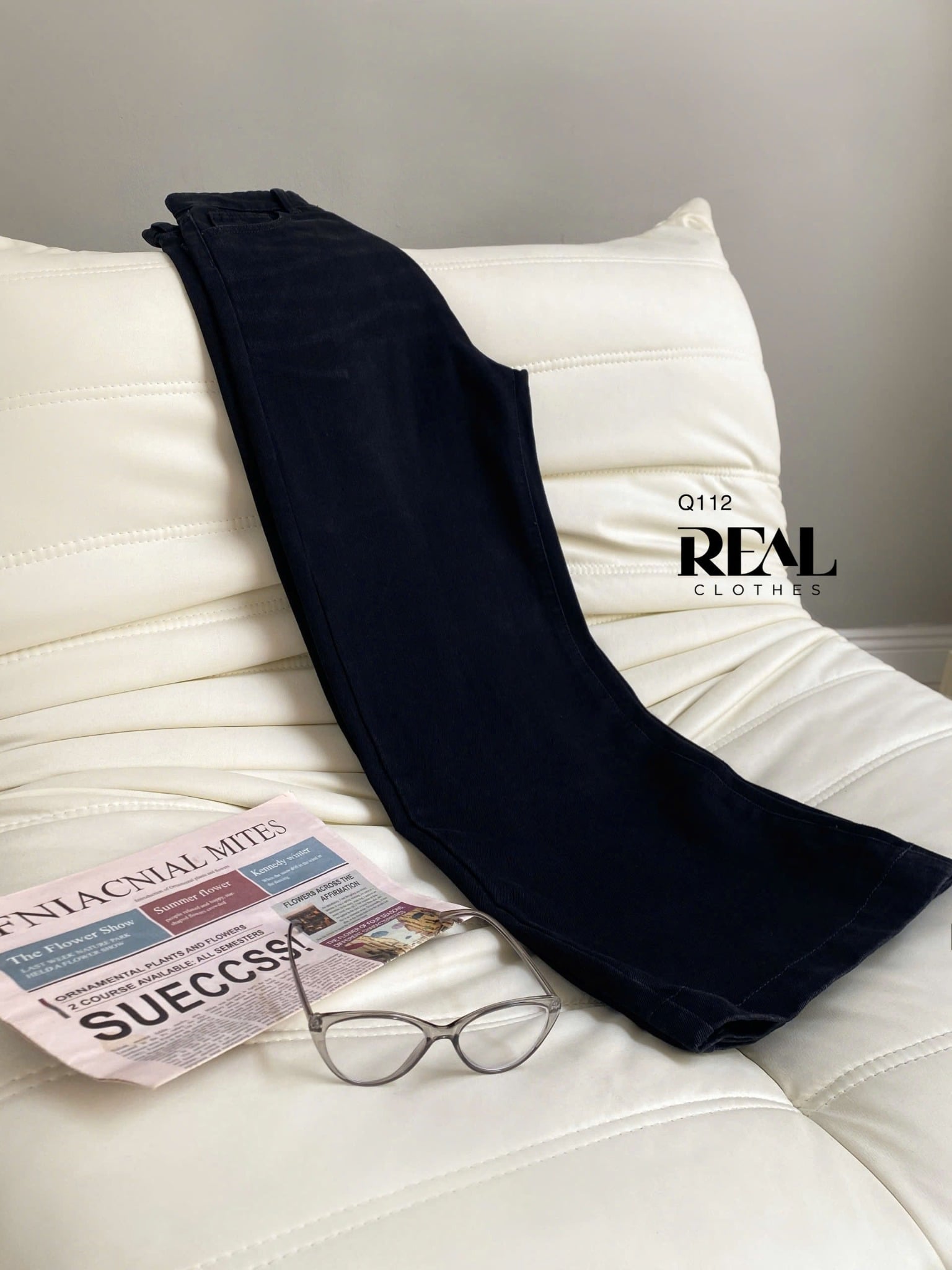 Quần Jeans suông đen