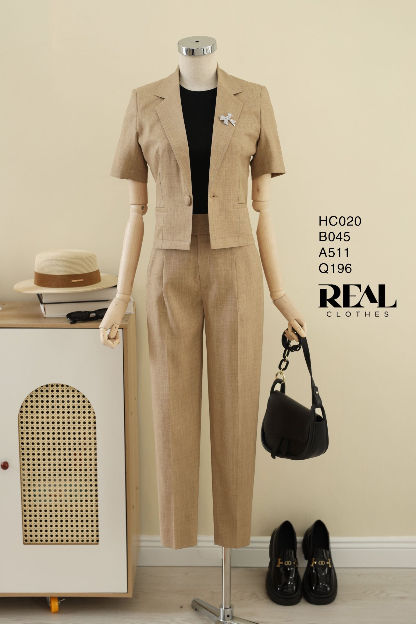 Blazer tay ngắn nâu vàng SALE