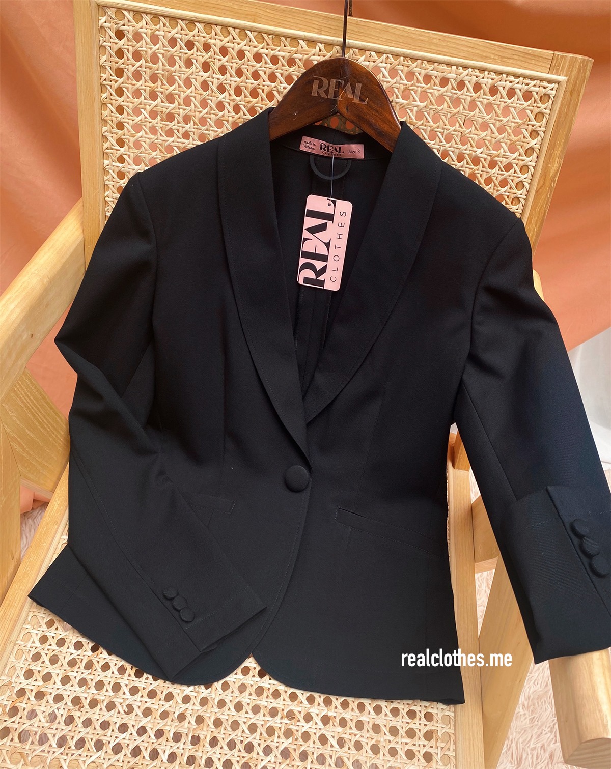 Blazer dài tay dài đen