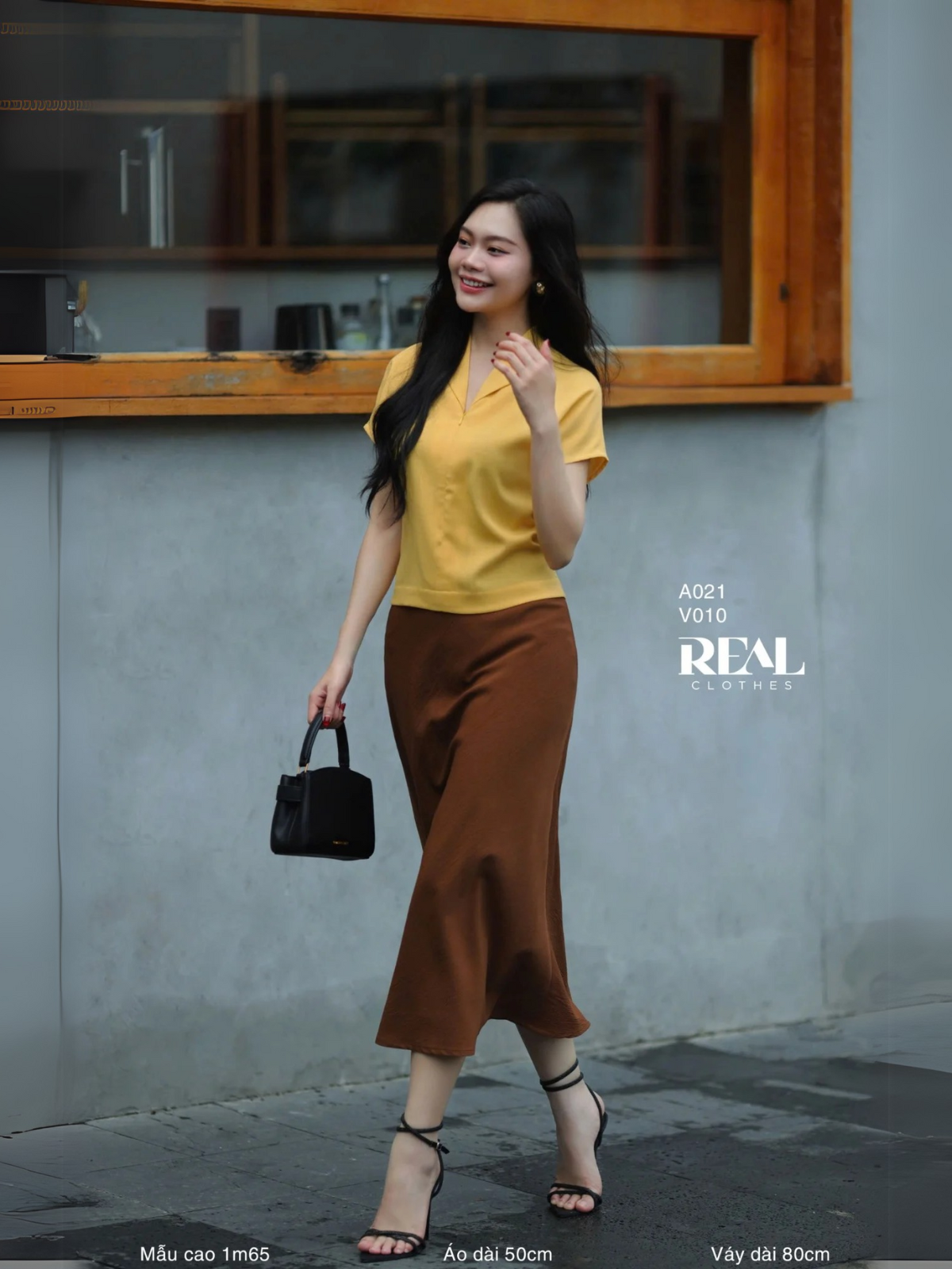  Áo cánh dơi linen vàng 